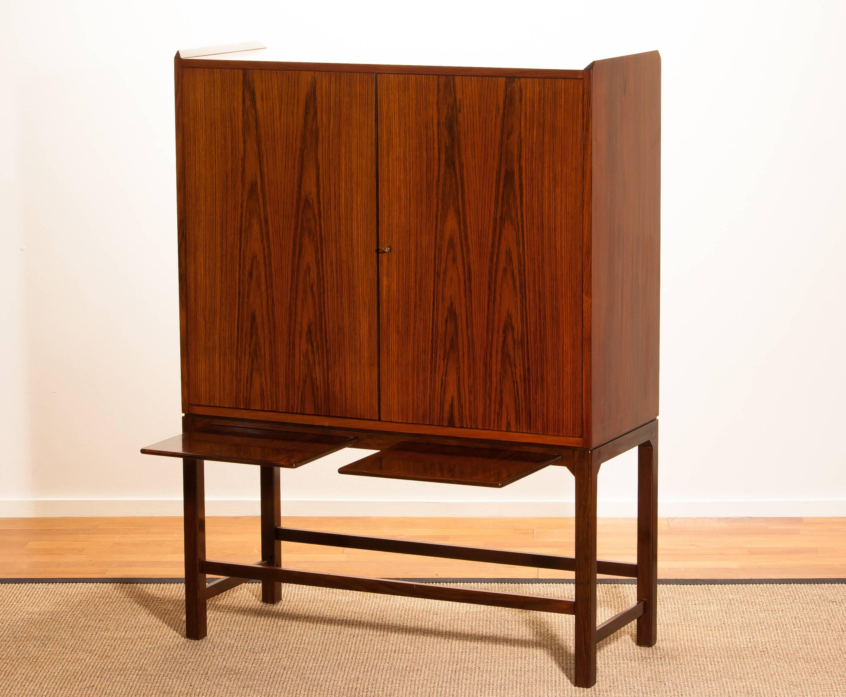 Dry Bar / Cocktail Cabinet in Mahogany and Rosewood 1960s Made in Denmark 4