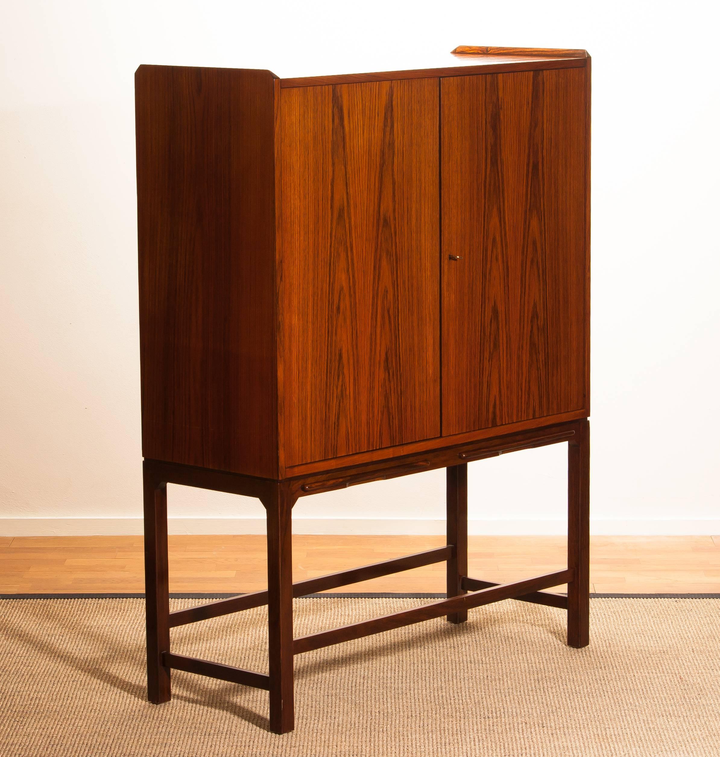 Dry Bar / Cocktail Cabinet in Mahogany and Rosewood 1960s Made in Denmark 7