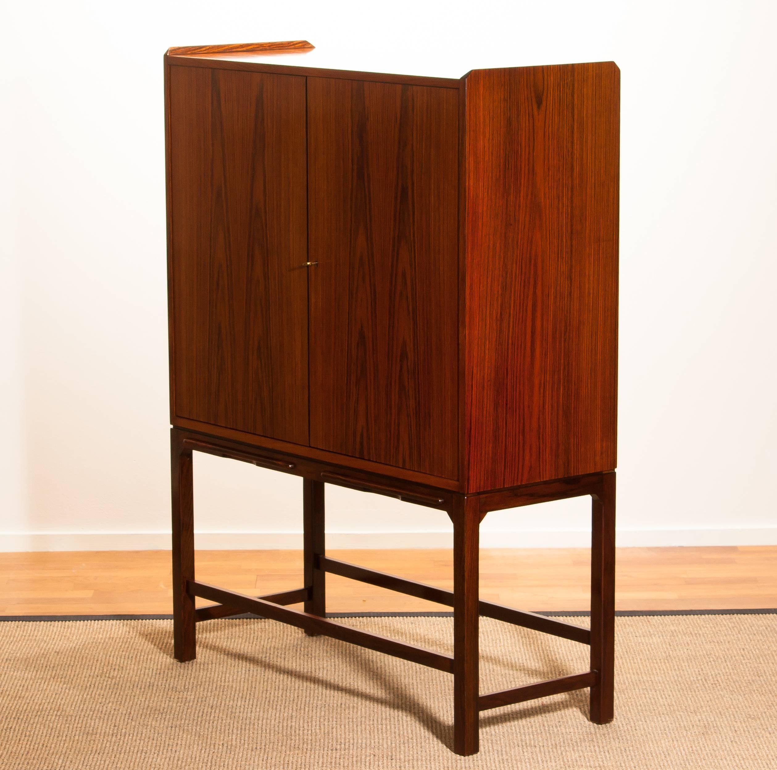 Dry Bar / Cocktail Cabinet in Mahogany and Rosewood 1960s Made in Denmark 9