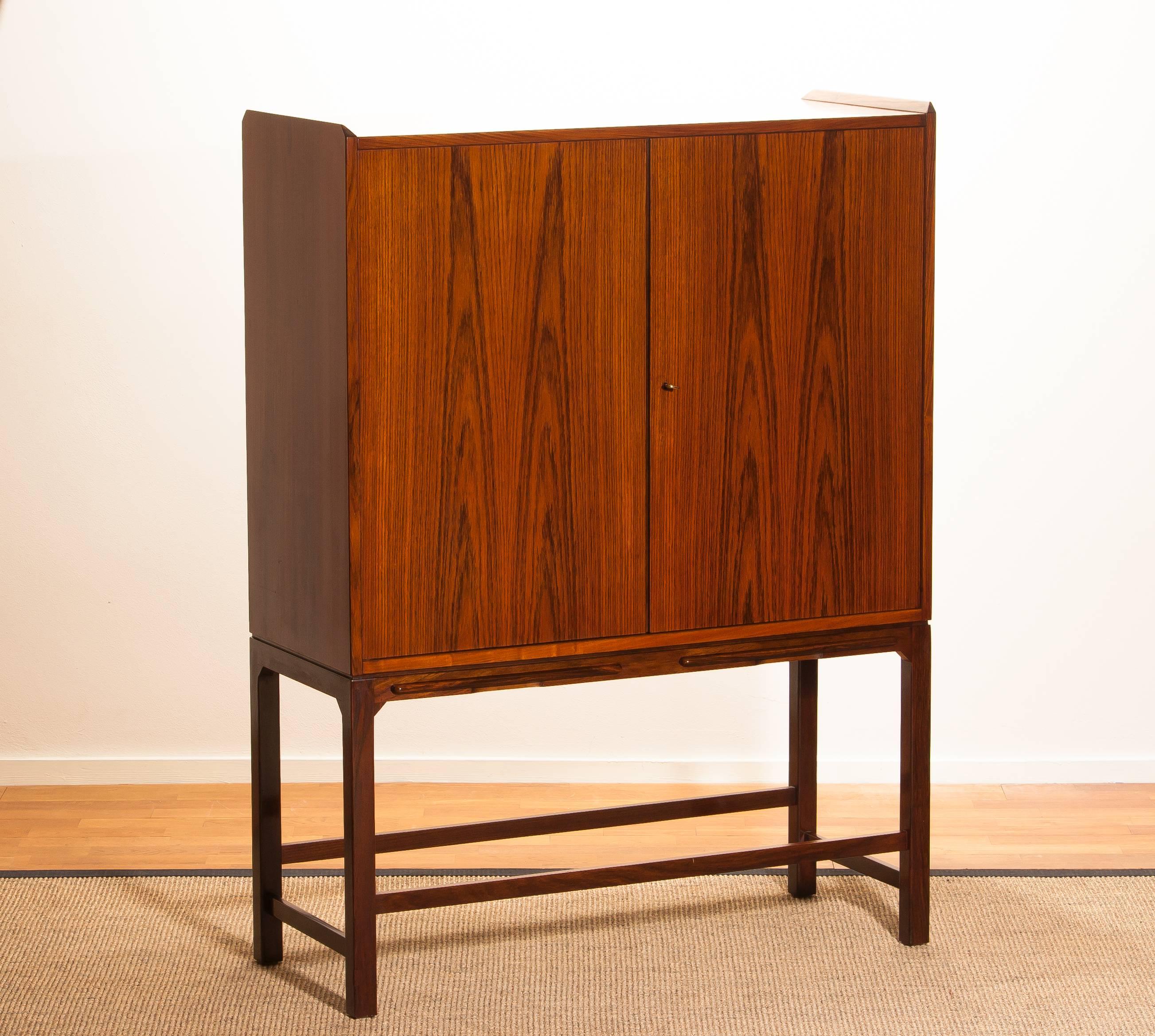 Mid-Century Modern Dry Bar / Cocktail Cabinet in Mahogany and Rosewood 1960s Made in Denmark