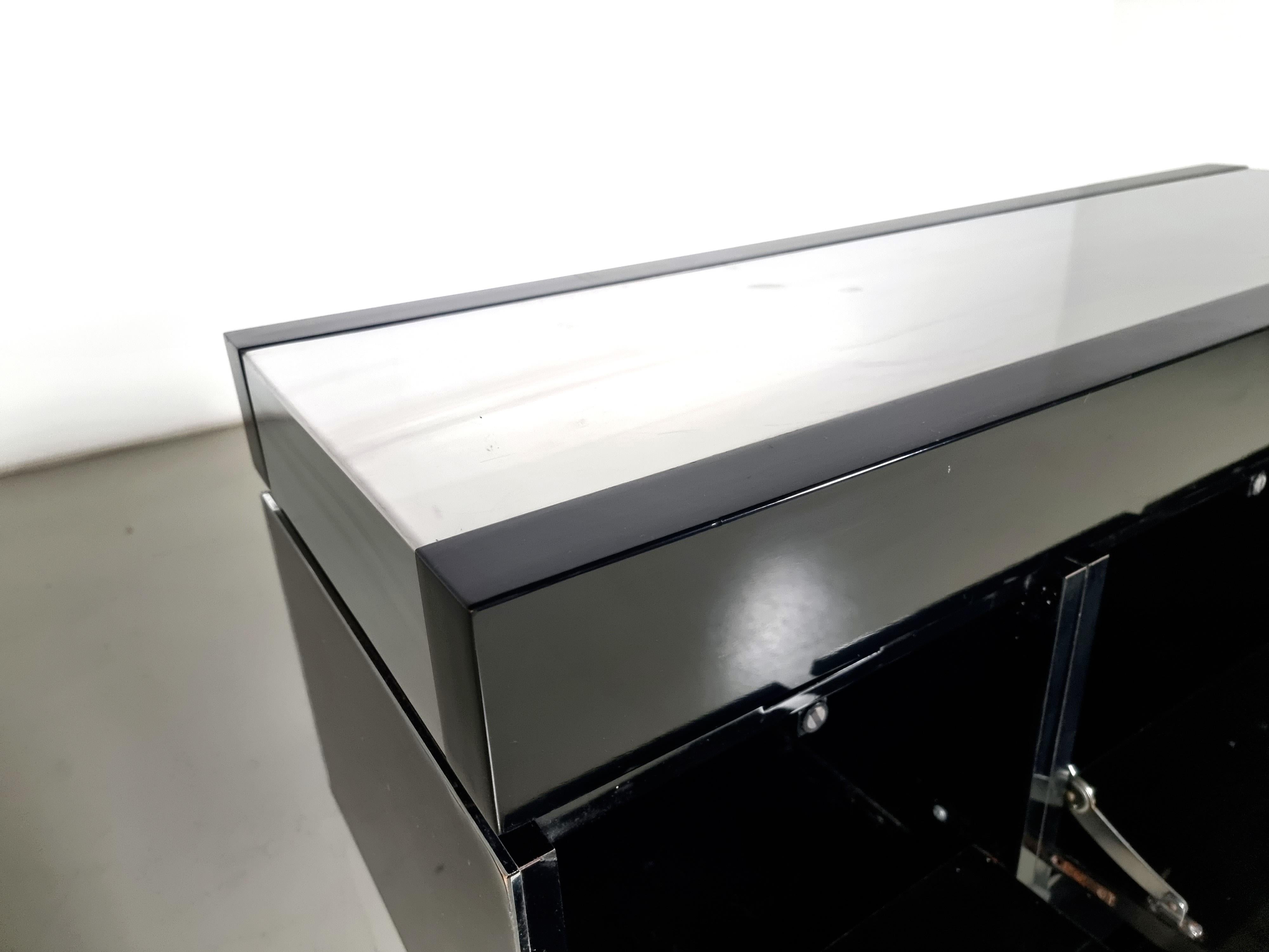 Dry Bar Console by Willy Rizzo in Chrome and Lacquered wood, 1970s 3