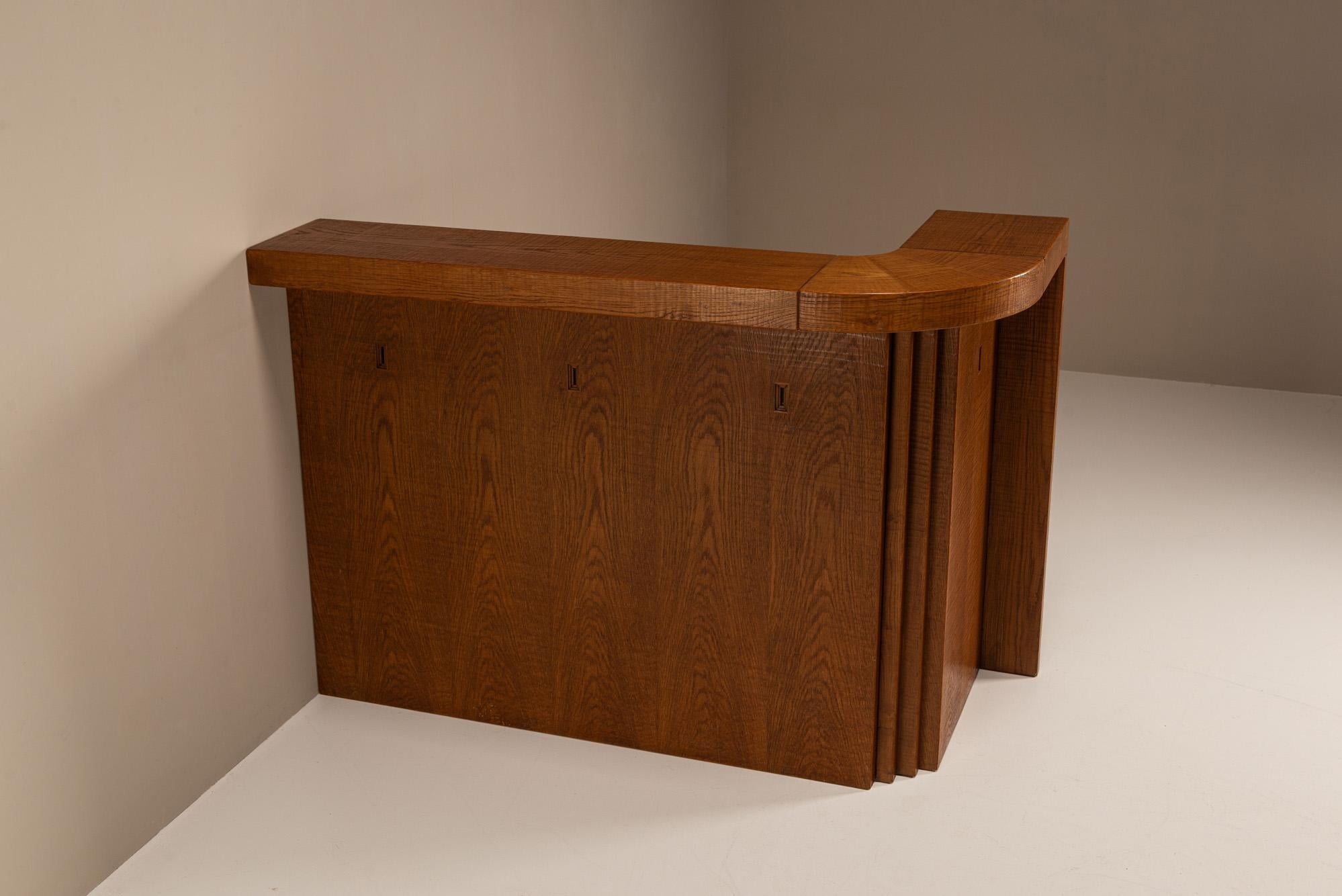 Barra Seca de Roble de Eslavonia de Giuseppe Rivadossi, Italia Década de 1980 Italiano en venta