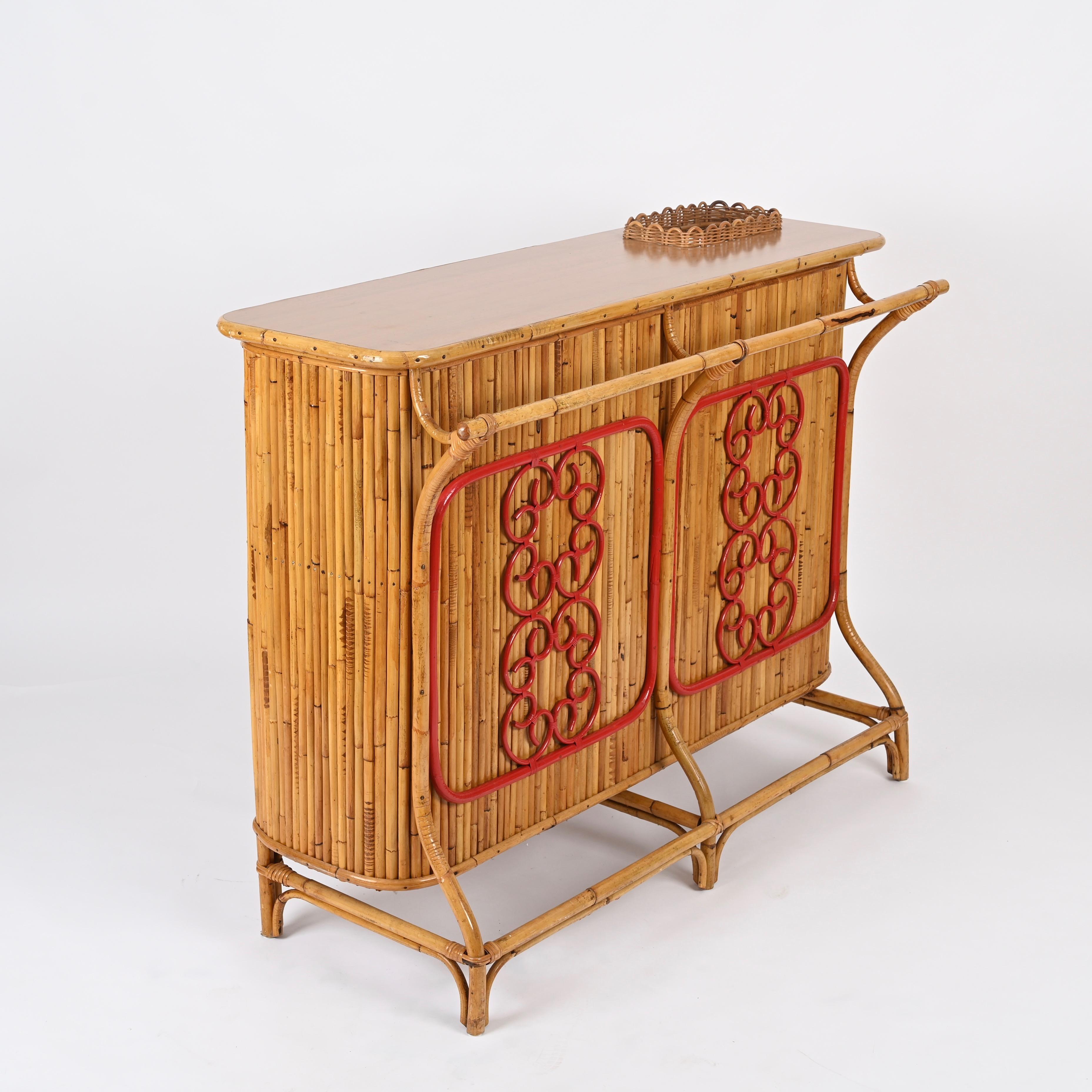 Barra seca con taburete de ratán, bambú y mimbre de Tito Agnoli, Italia Años 50 en venta 1
