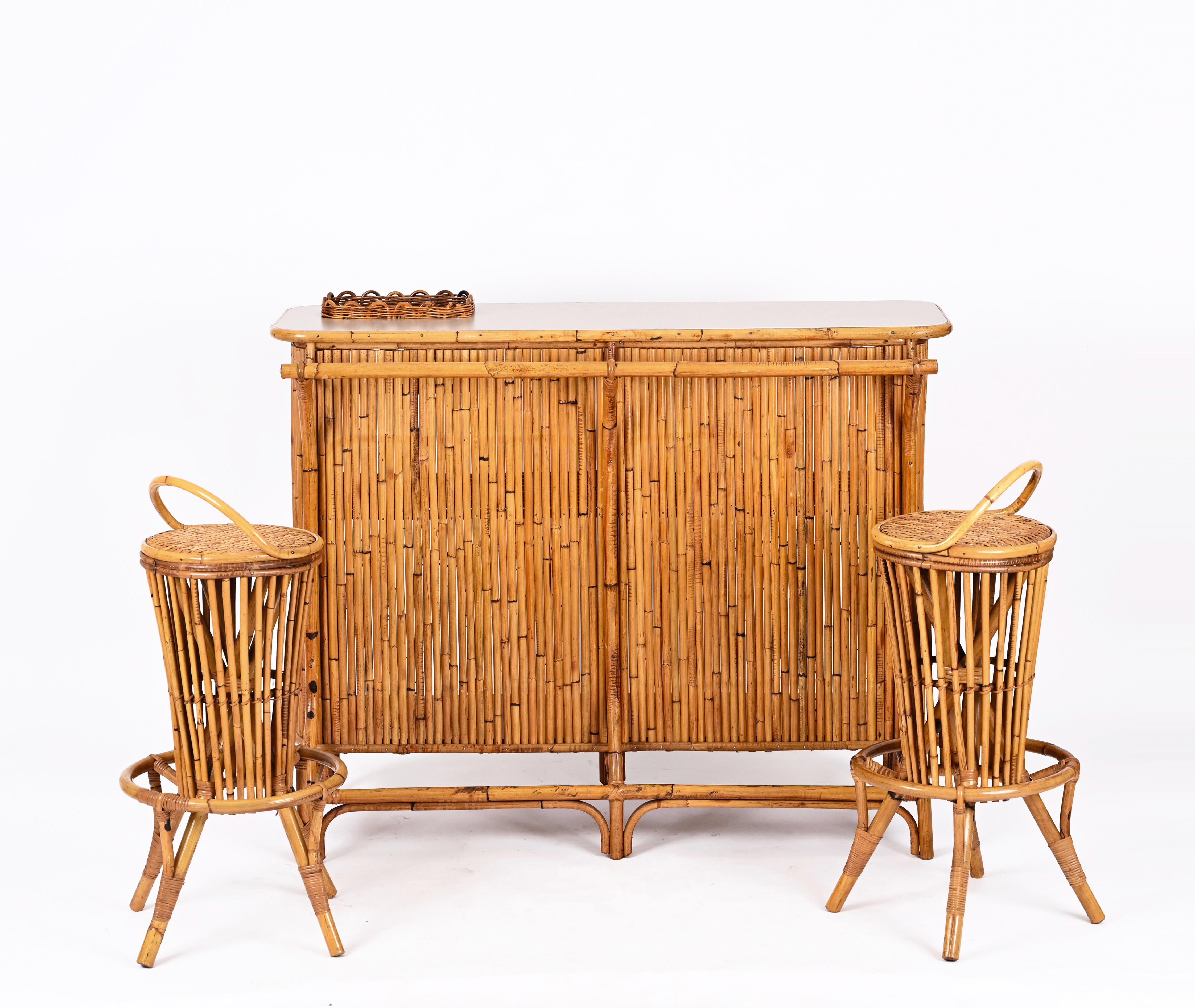 Dry Bar with Two Stools in Rattan, Bamboo and Wicker by Tito Agnoli, Italy 1950s For Sale 3