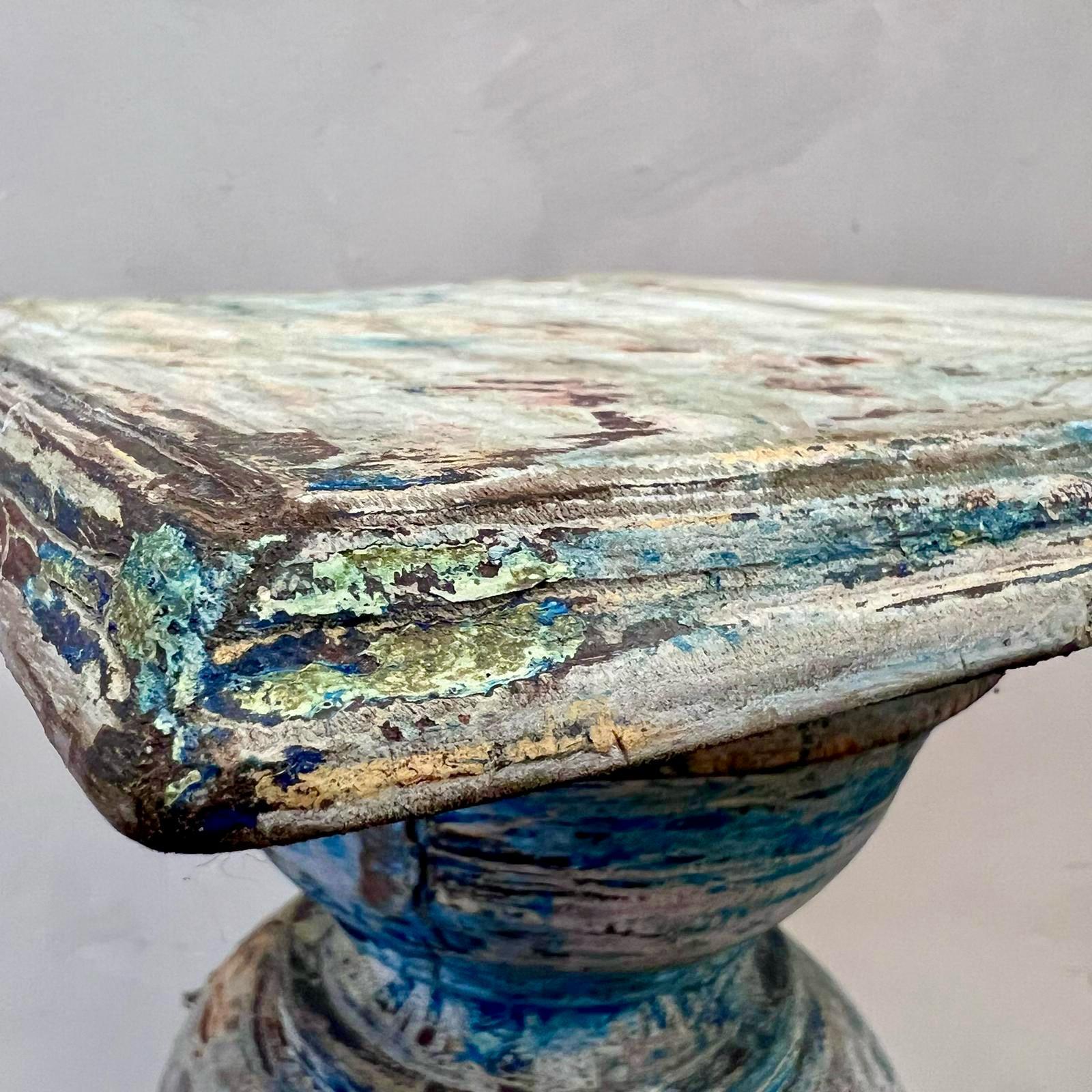Dry Scraped Swedish Pedestal Original Paint In Good Condition For Sale In Southampton, GB