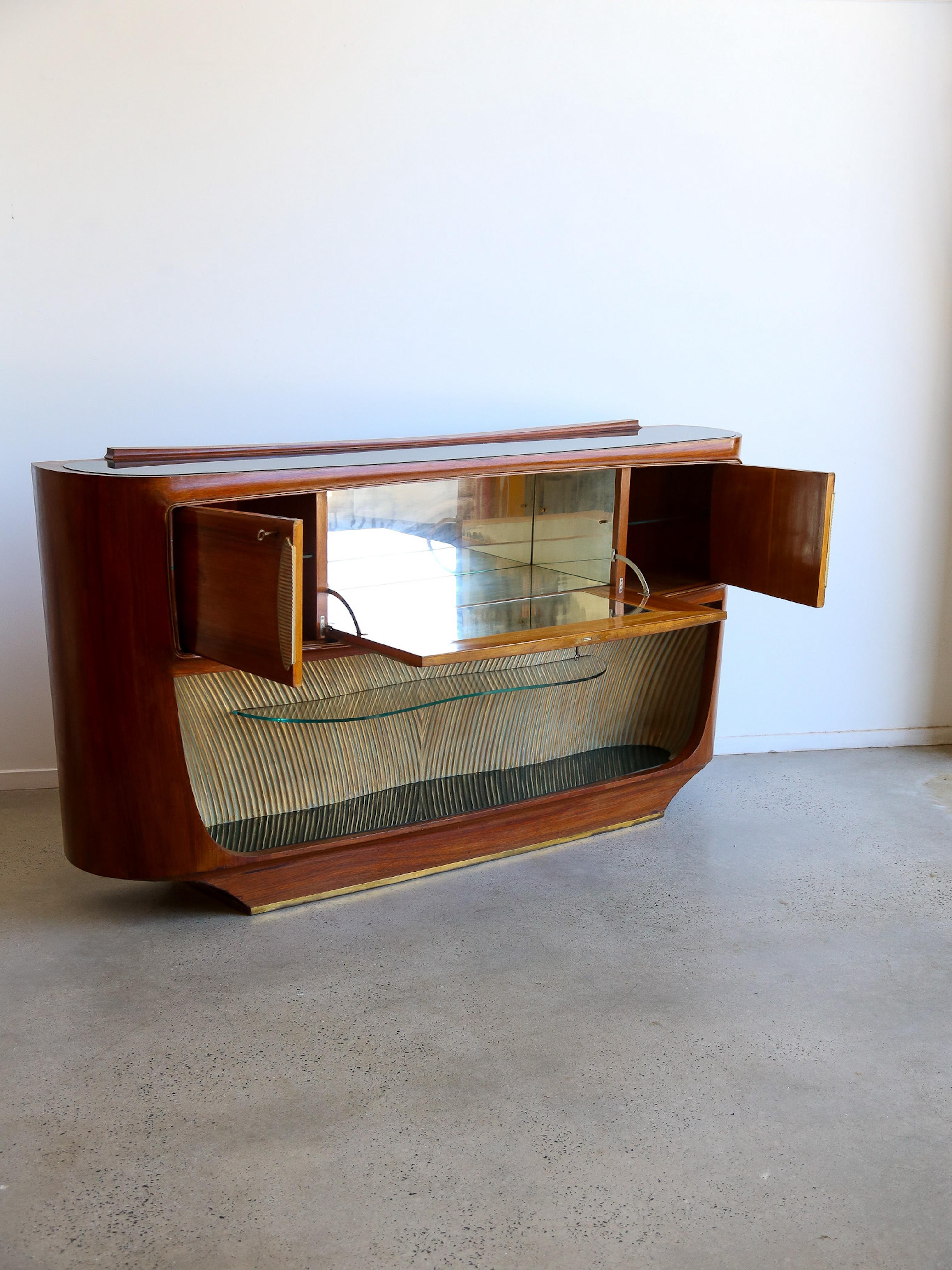 Brass Drybar & Sideboard by Vittorio Dassi for Palazzi dell'Arte Cantù 1950s For Sale
