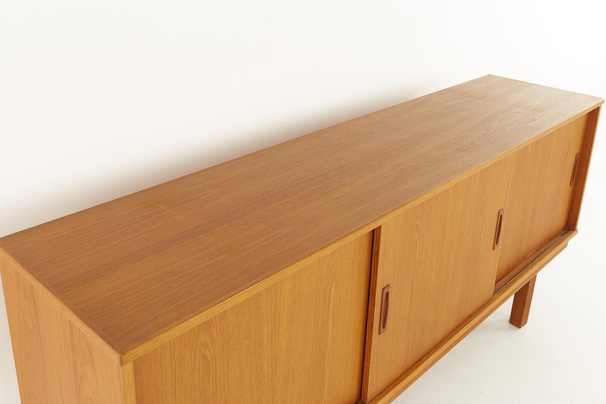 Drylund Danish Mid Century Teak Buffet and Hutch 5