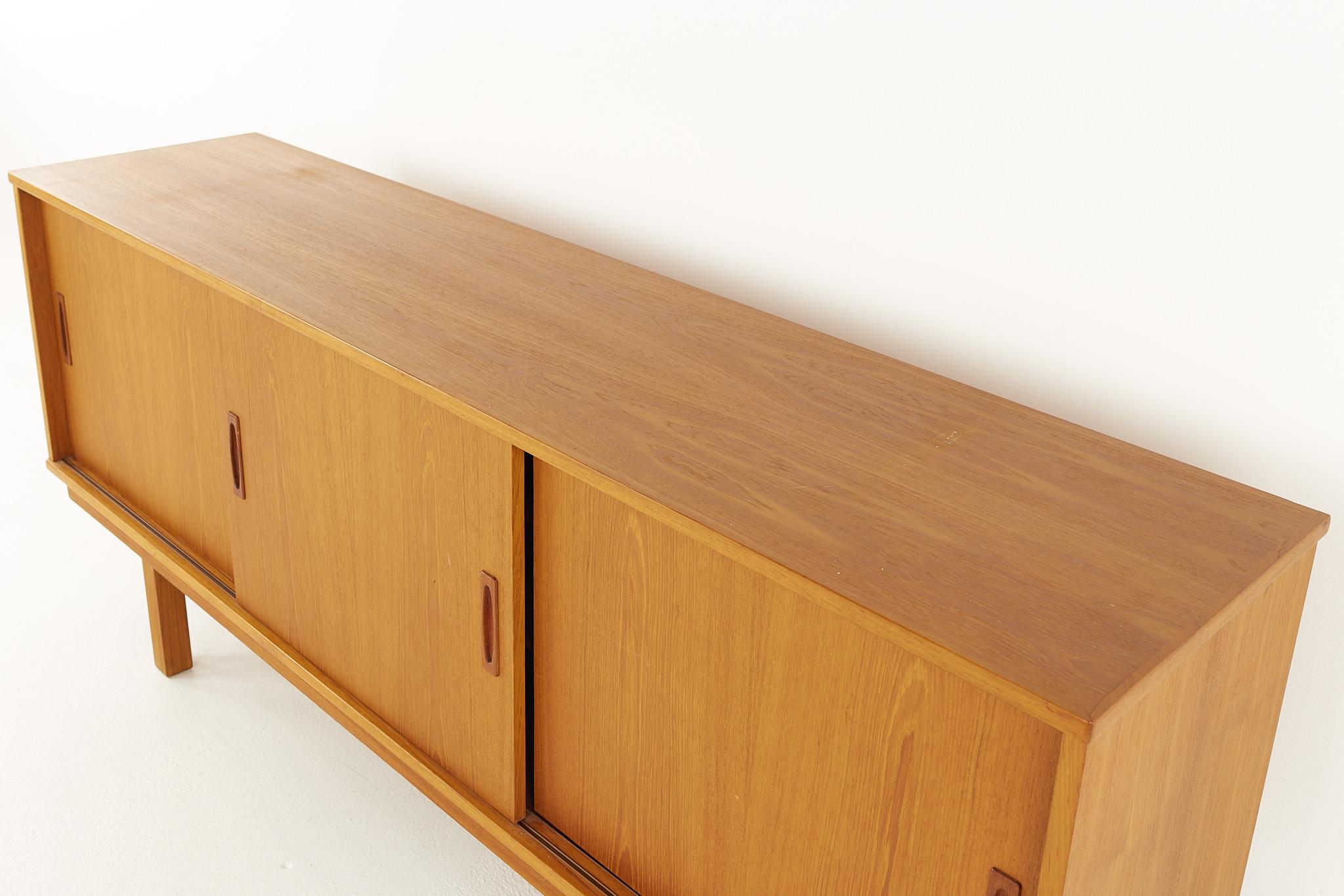 Drylund Danish Mid Century Teak Buffet and Hutch 6