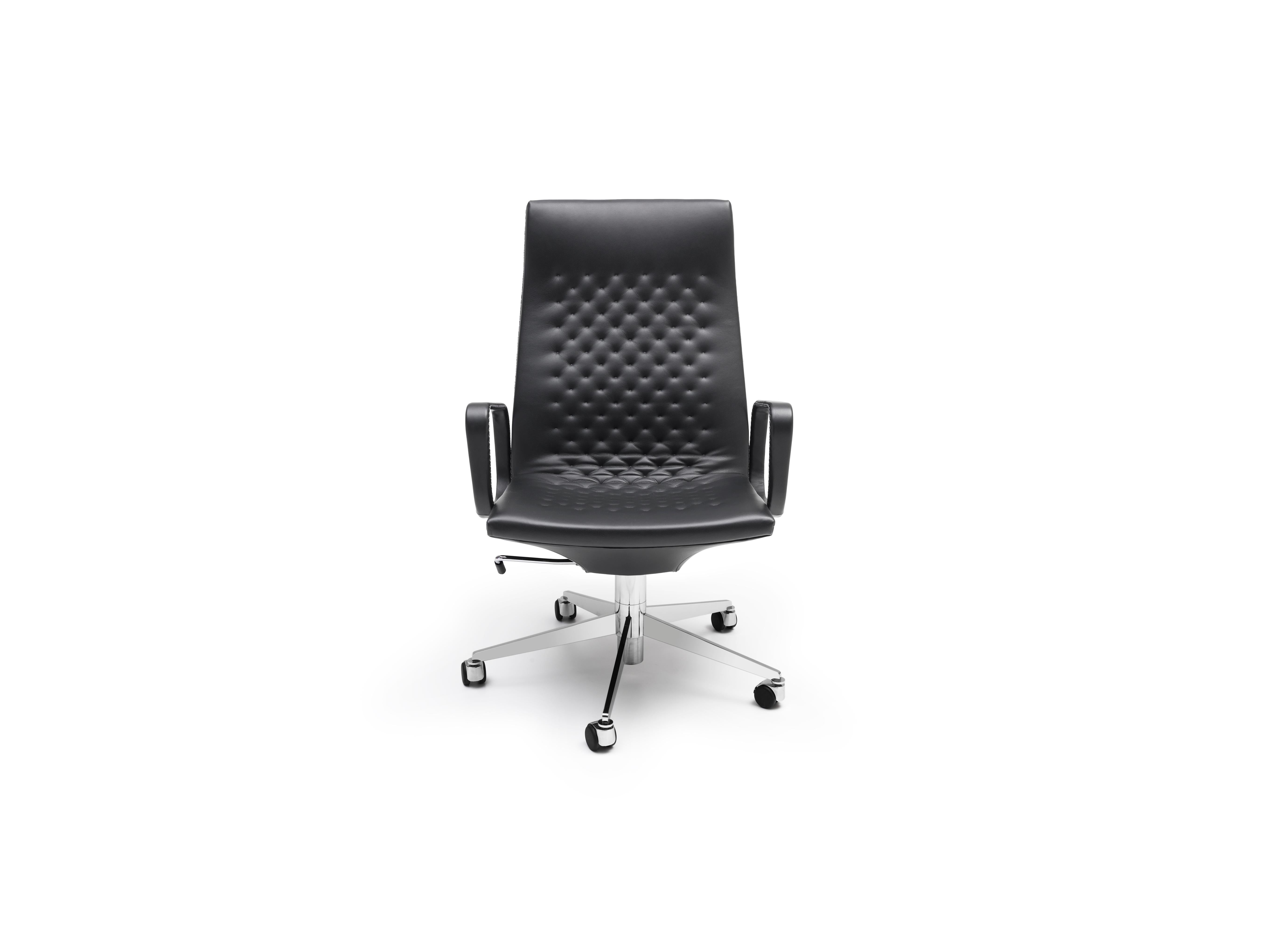 DS-1051 office chair by De Sede
Dimensions: D 62 x W 82 x H 121 cm
Materials: chrome-plated, leather

Prices may change according to the chosen materials and size. 

An all-rounder for the boss in us

DS-1051 is available in a wide variety
