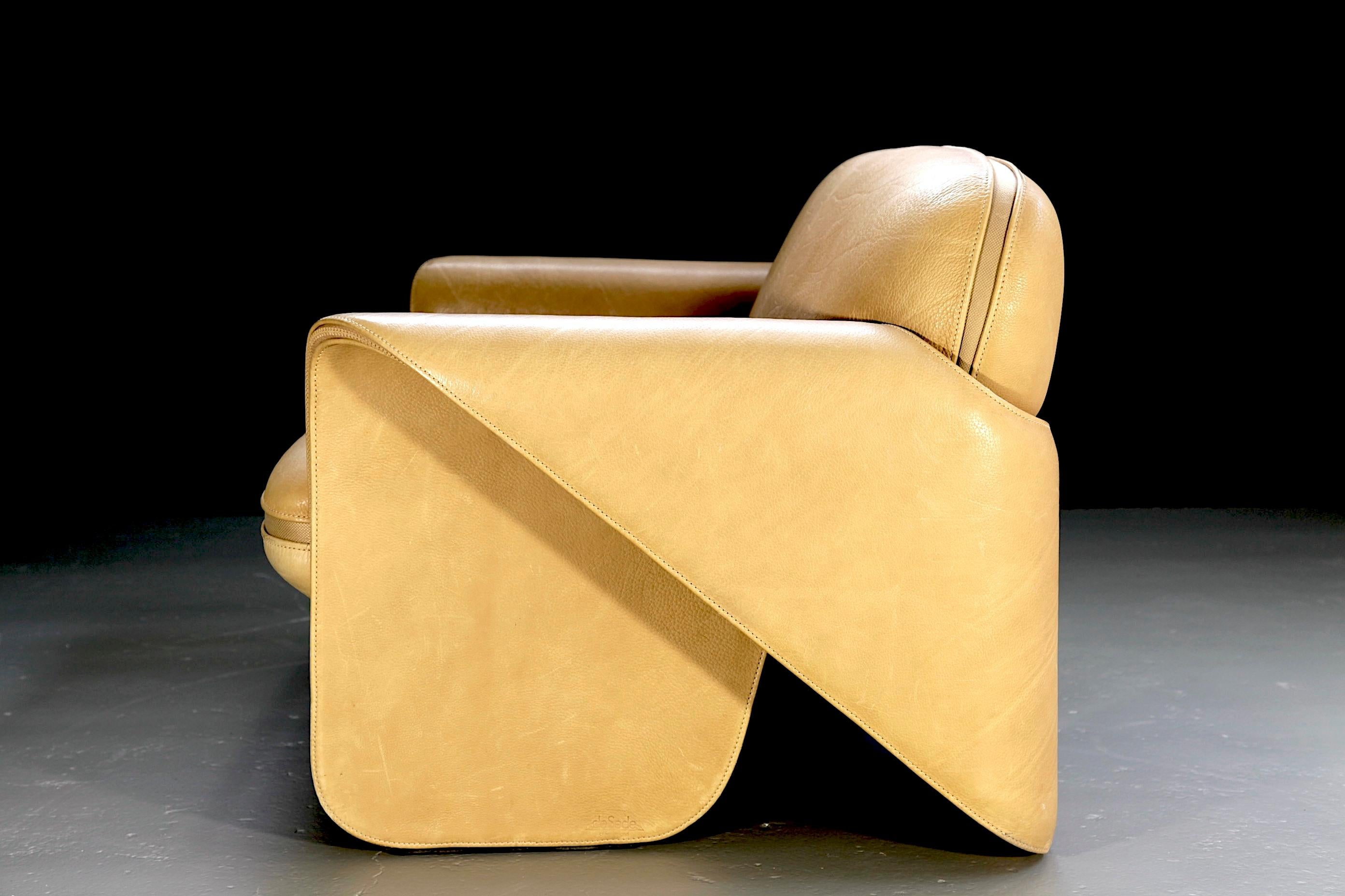 Swiss DS 125 sofa designed by Gerd Lange for Desede, 1970s For Sale