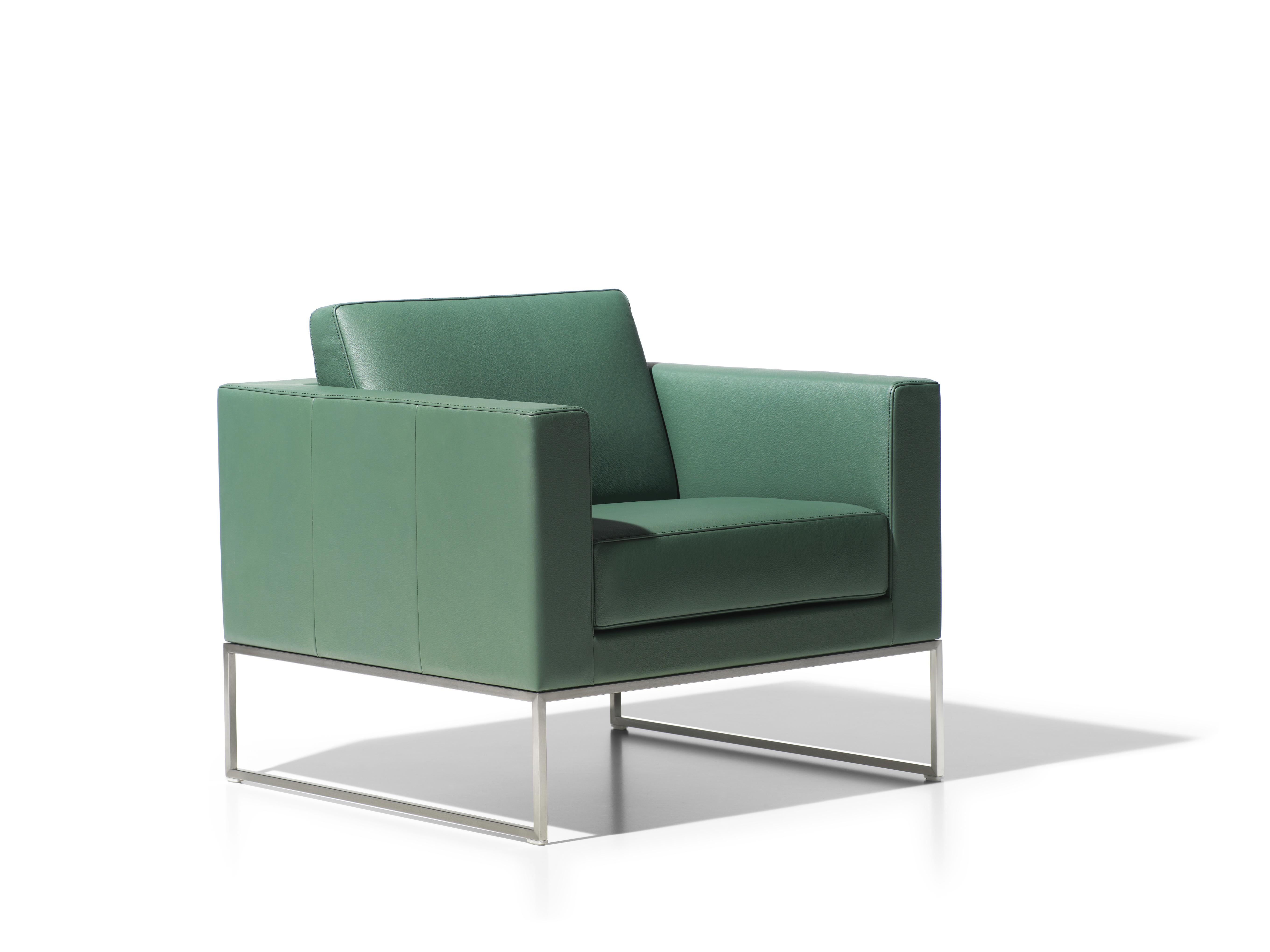 DS-160 armchair by De Sede
Design: Werner Aisslinger
Dimensions: D 51 x W 80 x H 74 cm
Materials: steel, leather

Prices may change according to the chosen materials and size. 

Five individual elements, each measuring 80 x 80 cm, form the