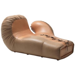 DS-2878 Italian Pop Boxing Glove Chaise Lounge Right in Leather by De Sede