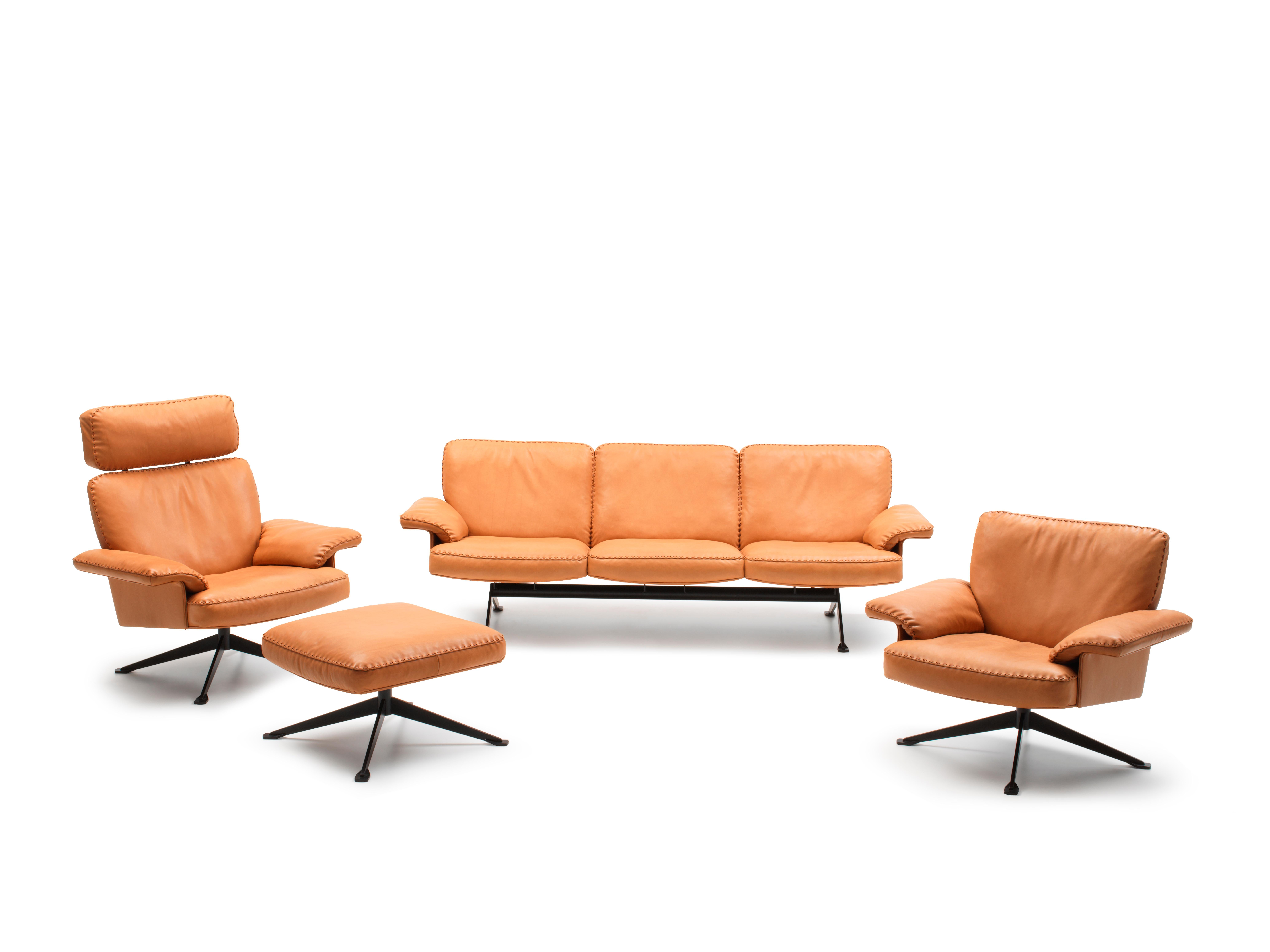 Steel DS-31 Leather Sofa, Swivelling Armchair and Ottoman Set by De Sede