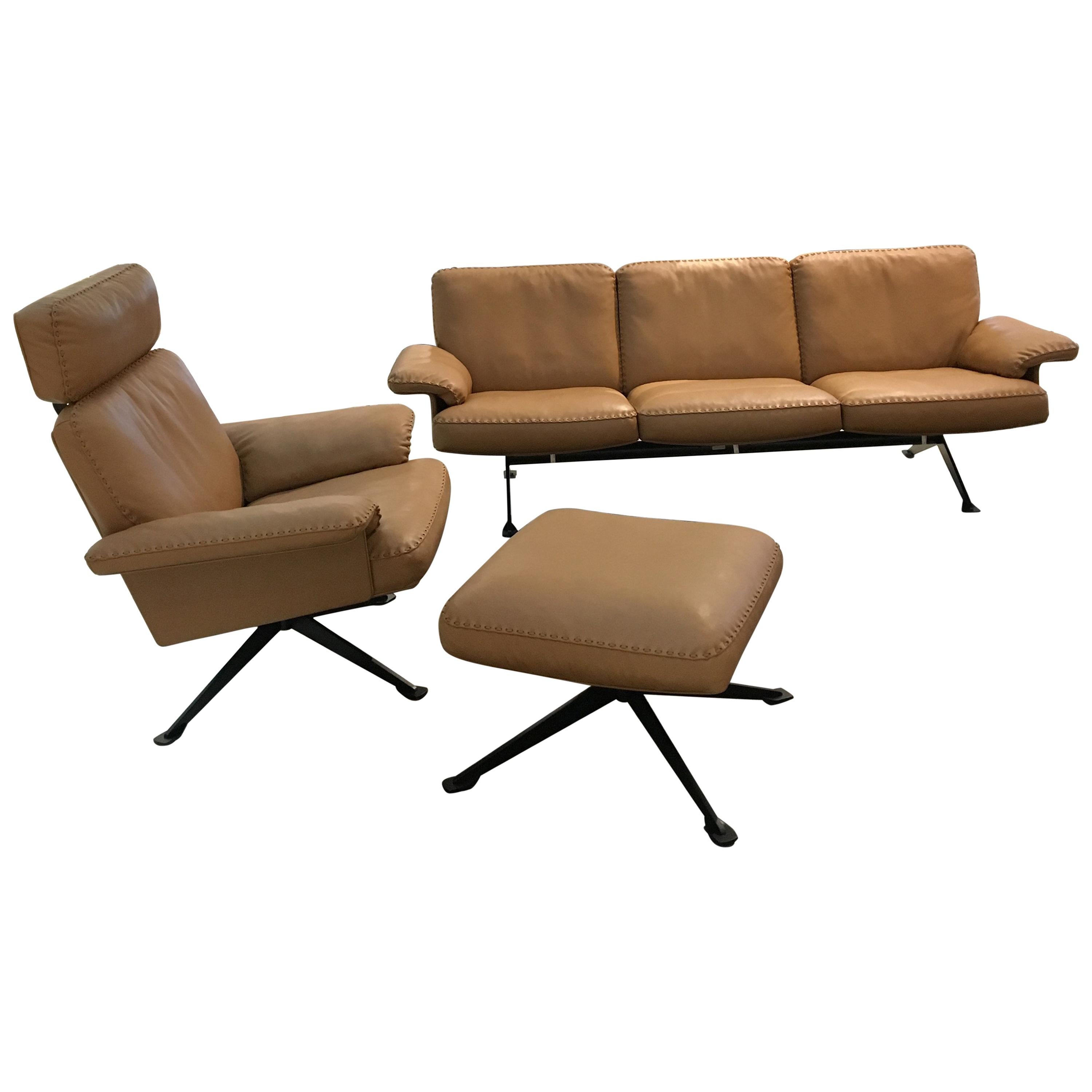 DS-31 Leather Sofa, Swivelling Armchair and Ottoman Set by De Sede