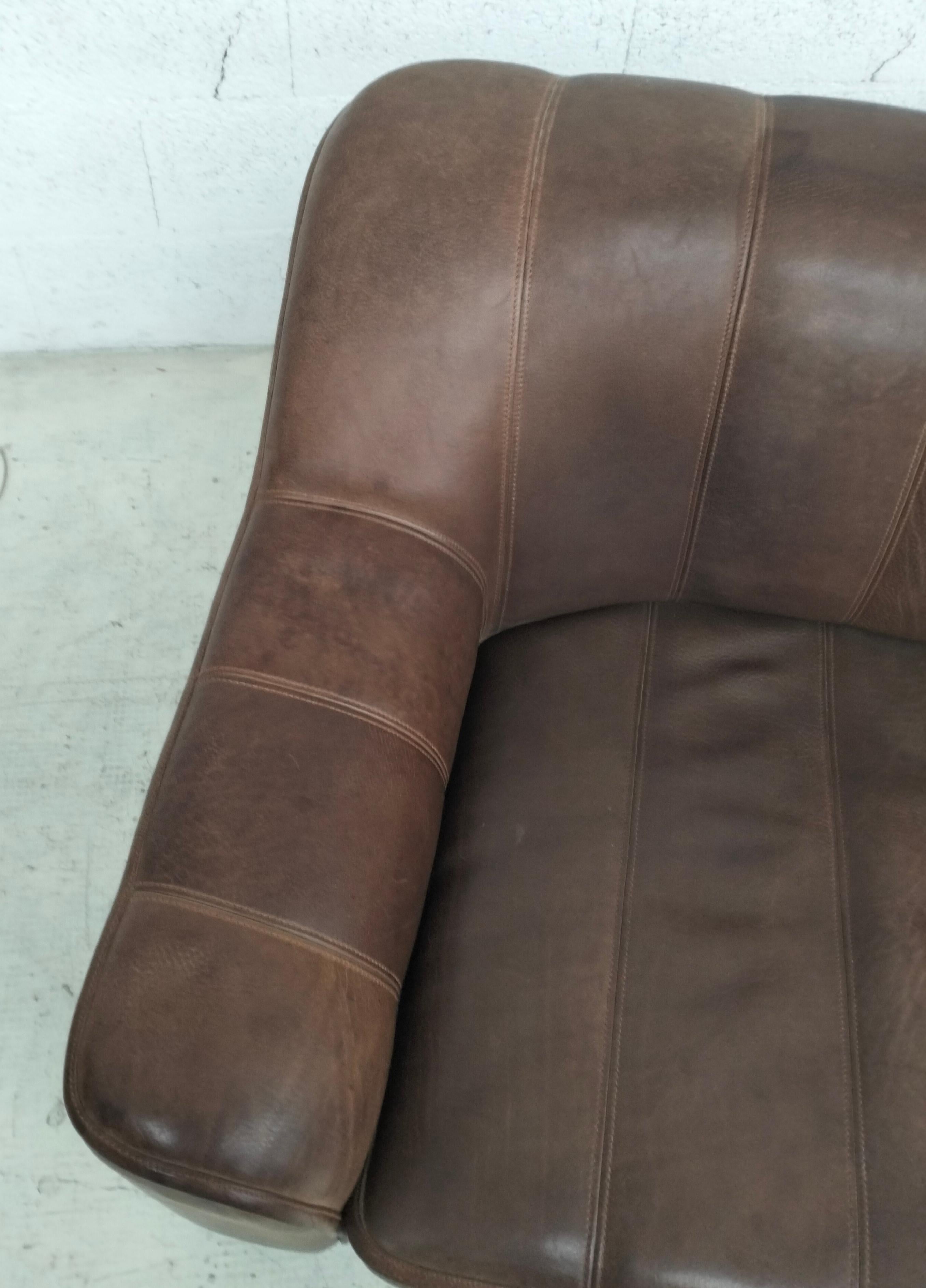 DS 44 buffalo leather sofa by De Sede 1970s For Sale 3