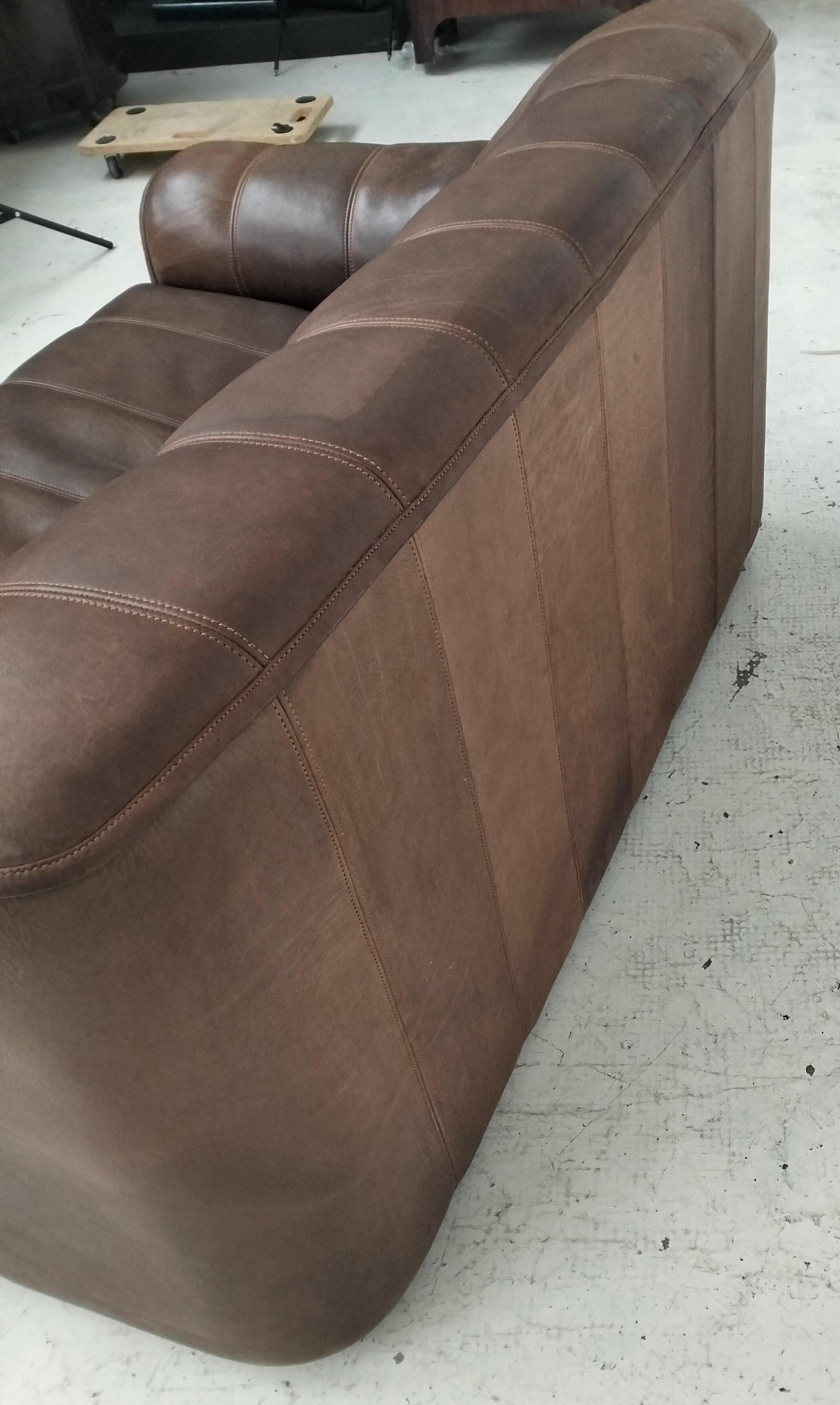 DS 44 buffalo leather sofa by De Sede 1970s For Sale 5