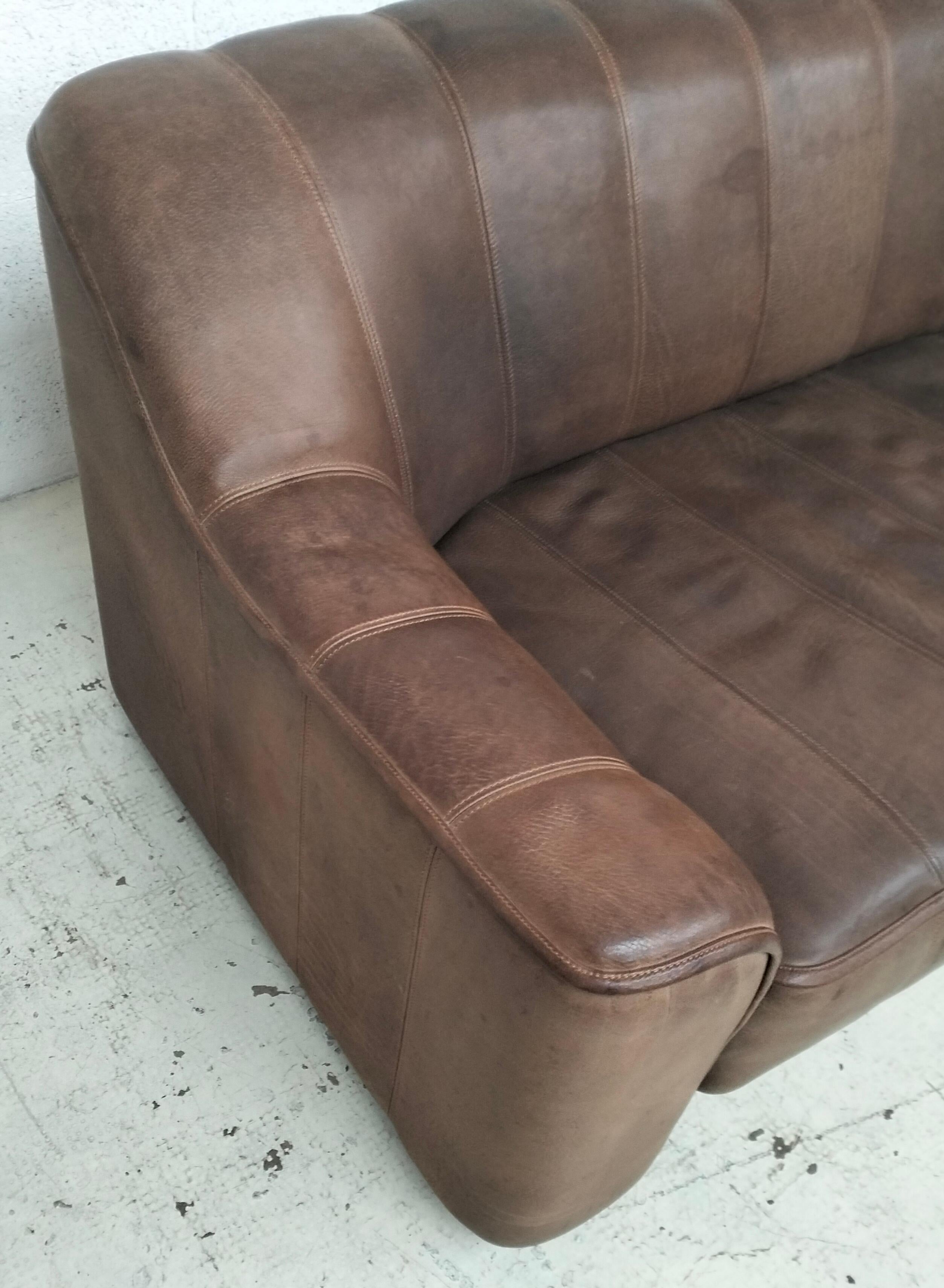 DS 44 buffalo leather sofa by De Sede 1970s For Sale 6