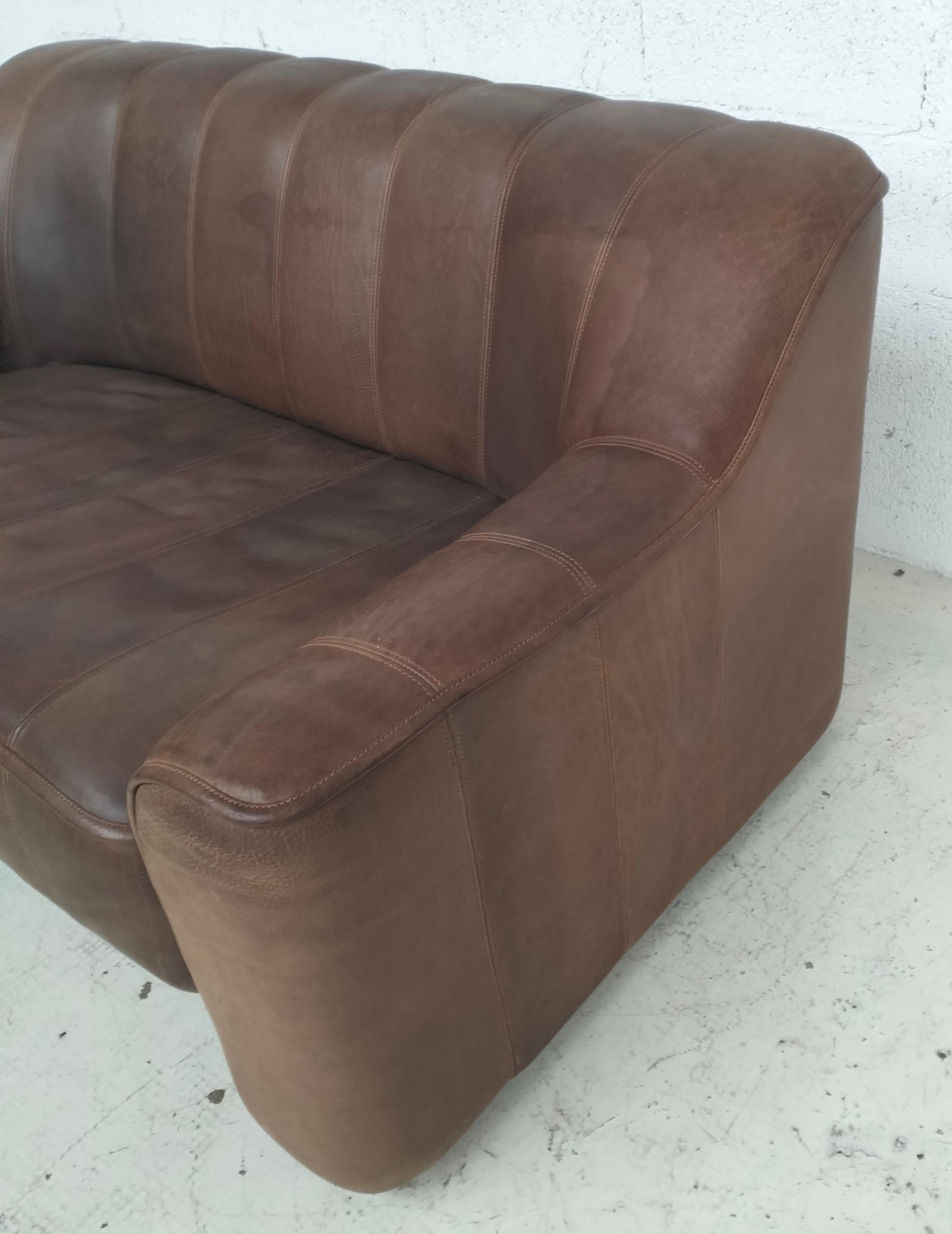 Leather DS 44 buffalo leather sofa by De Sede 1970s For Sale