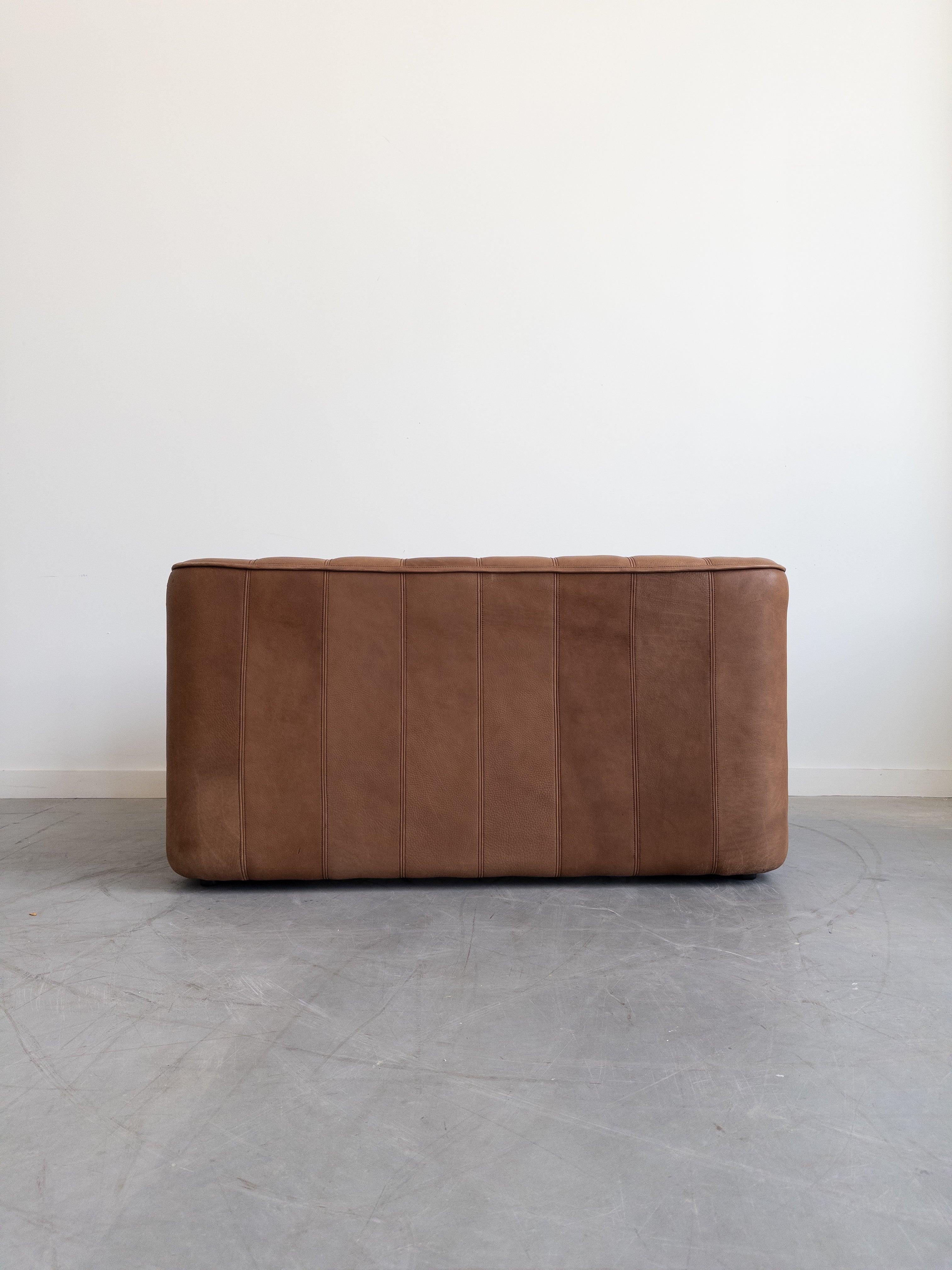 DS 44 Two Seater Sofa in Buffalo Leather by De Sede in vendita 1