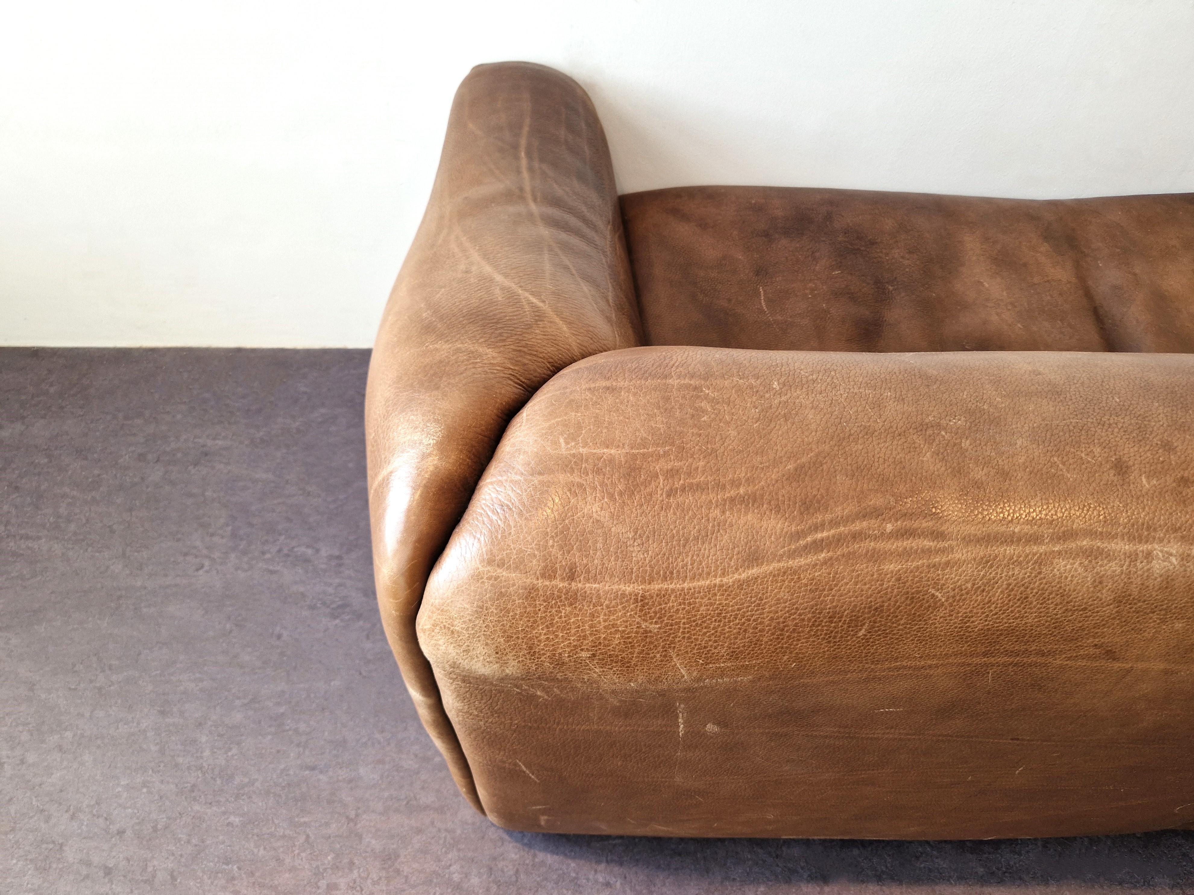 DS-47 brown leather three-seater sofa by De Sede, Switzerland, 1970's 3