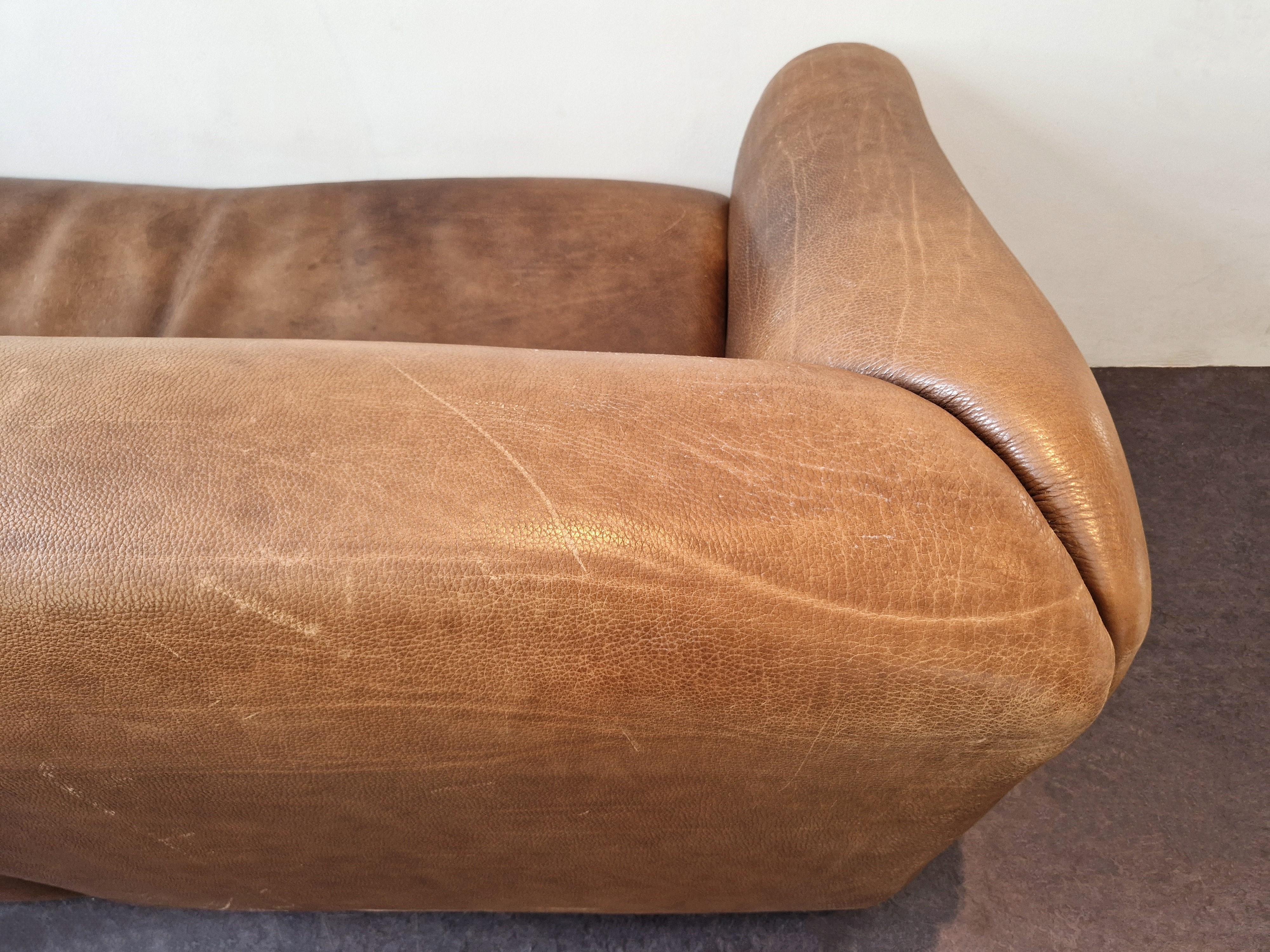 DS-47 brown leather three-seater sofa by De Sede, Switzerland, 1970's 4