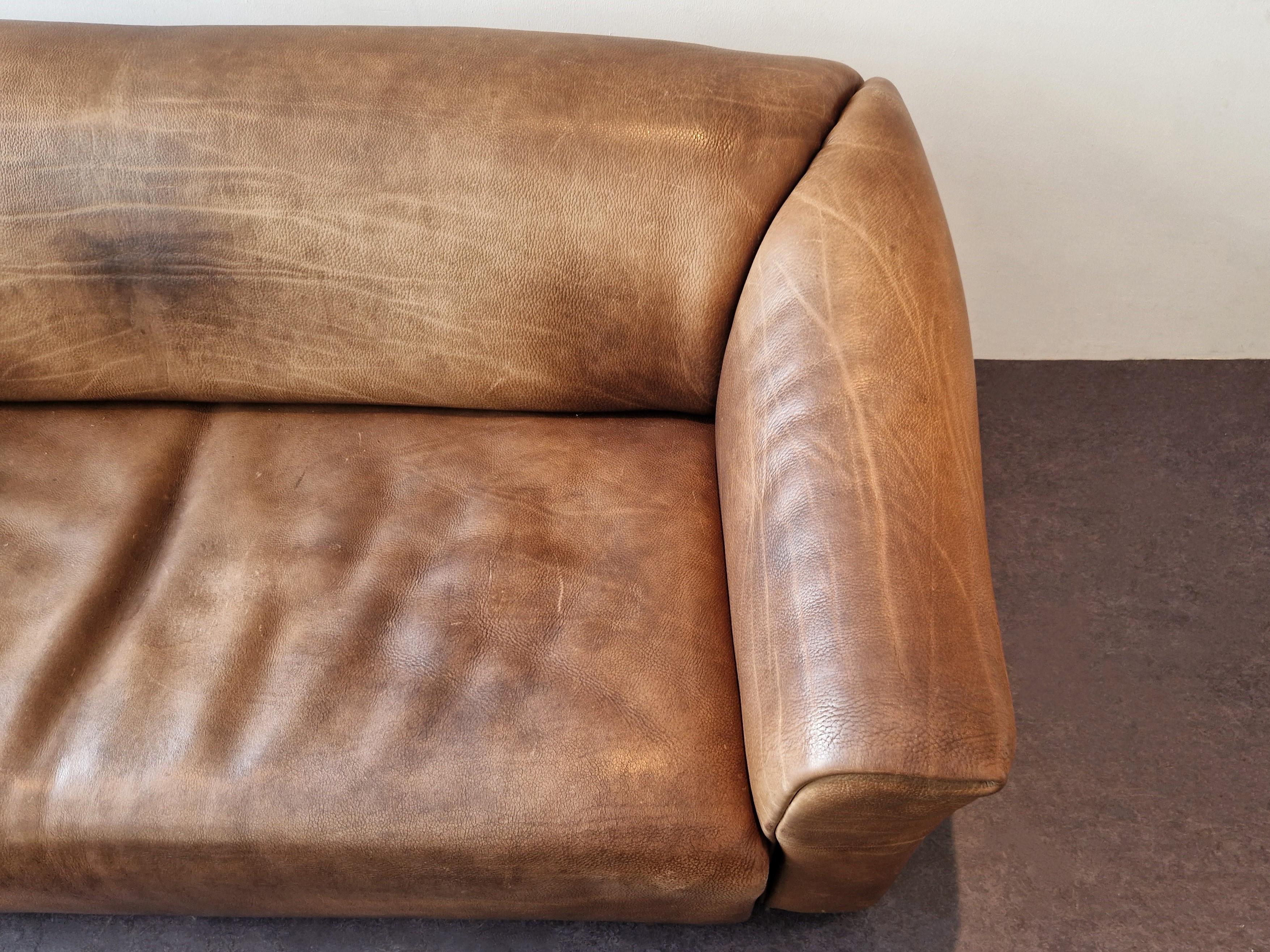 Leather DS-47 brown leather three-seater sofa by De Sede, Switzerland, 1970's