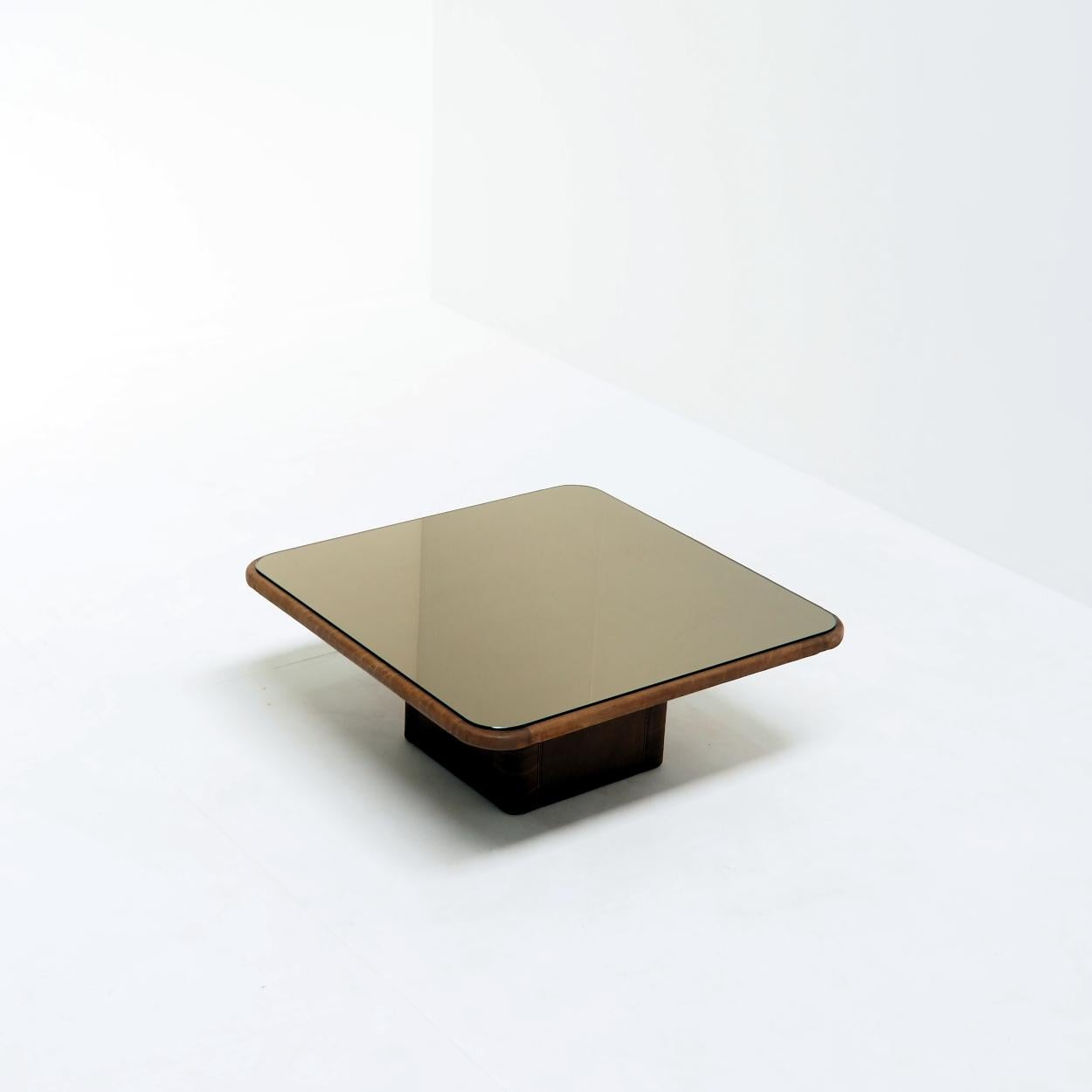 ‘DS-47’ Leather Coffee Table by De Sede, Switzerland, 1970s For Sale 2