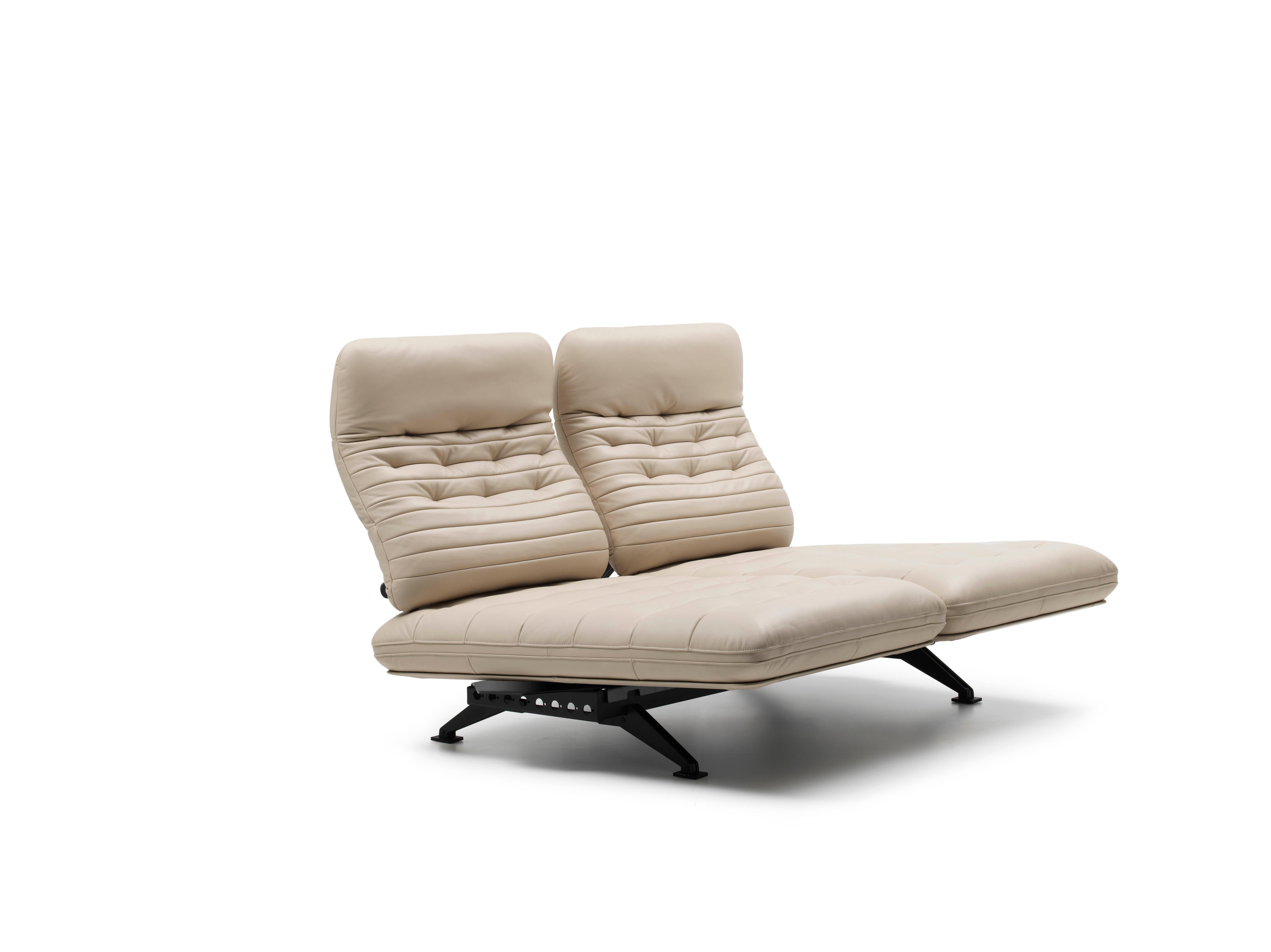 Swiss DS-490 Sofa by De Sede For Sale