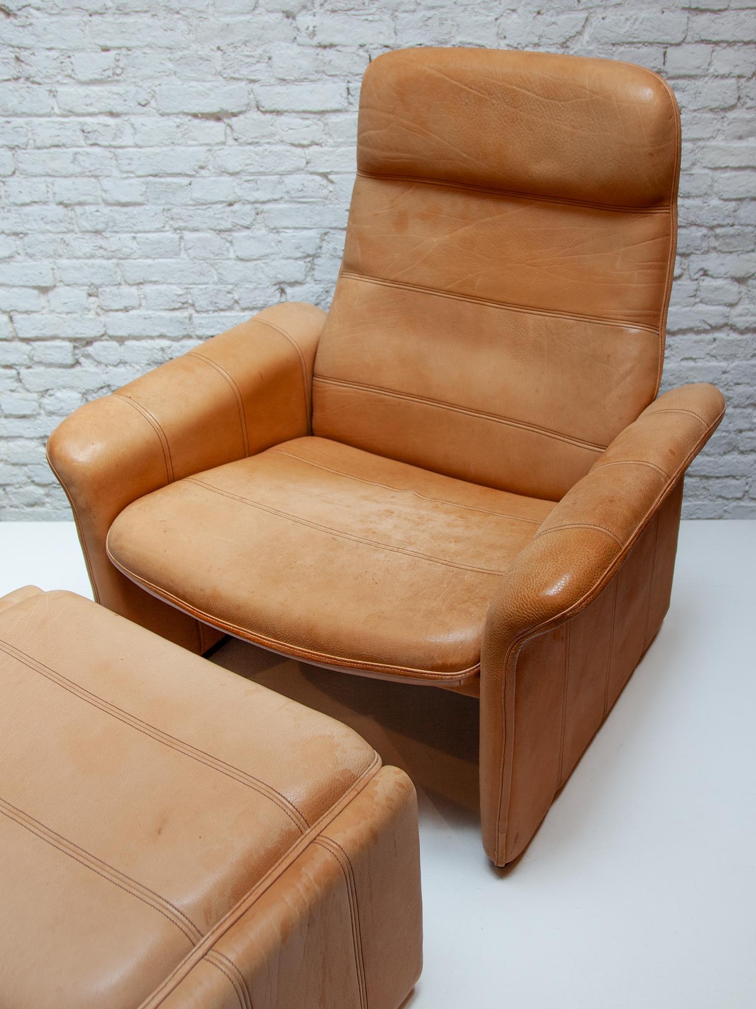 DS-50 Camel Buffalo Neck Leather Lounge Chair & Footstool by De Sede, 1970s For Sale 3