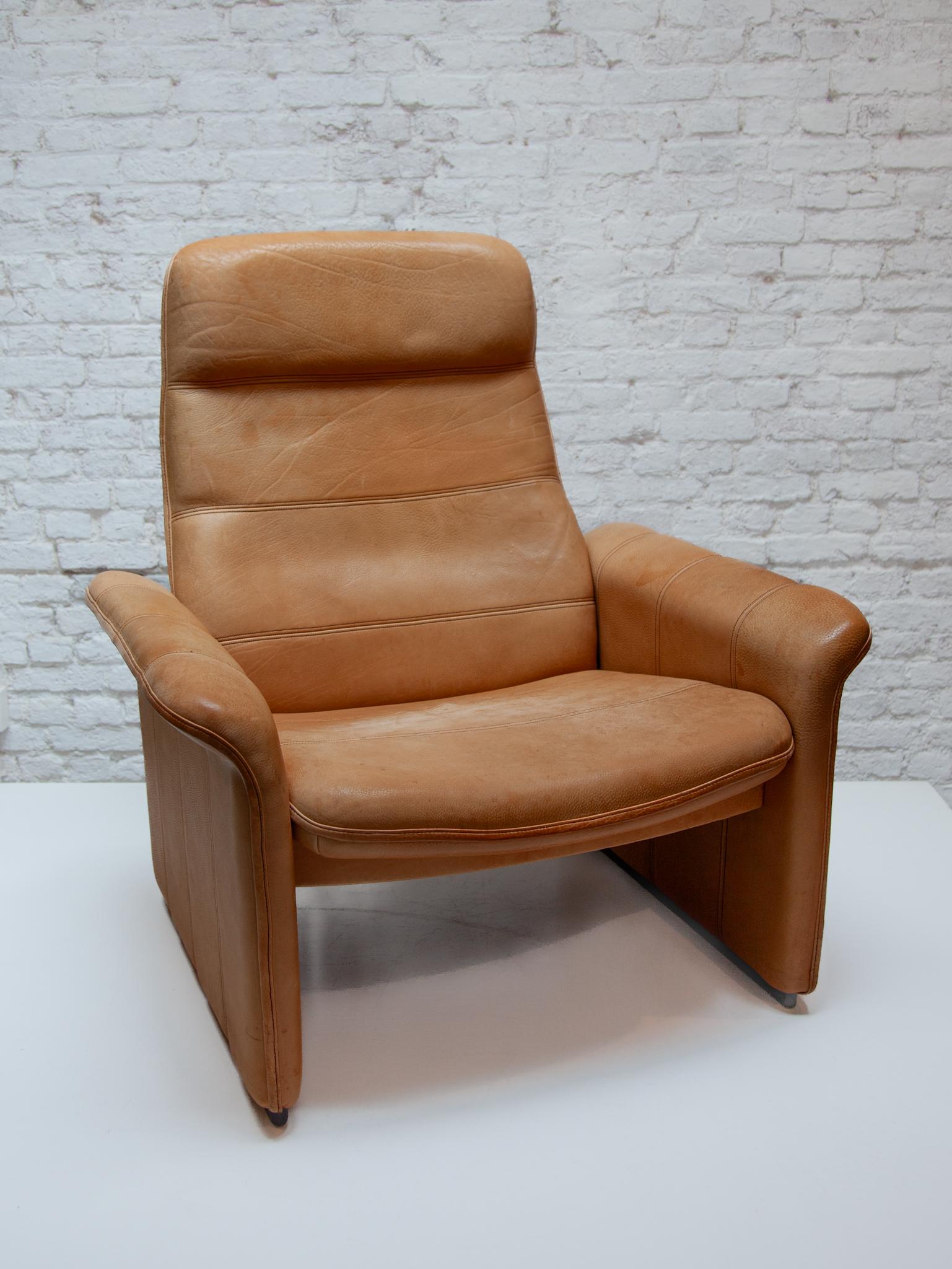 Mid-Century Modern DS-50 Camel Buffalo Neck Leather Lounge Chair & Footstool by De Sede, 1970s For Sale