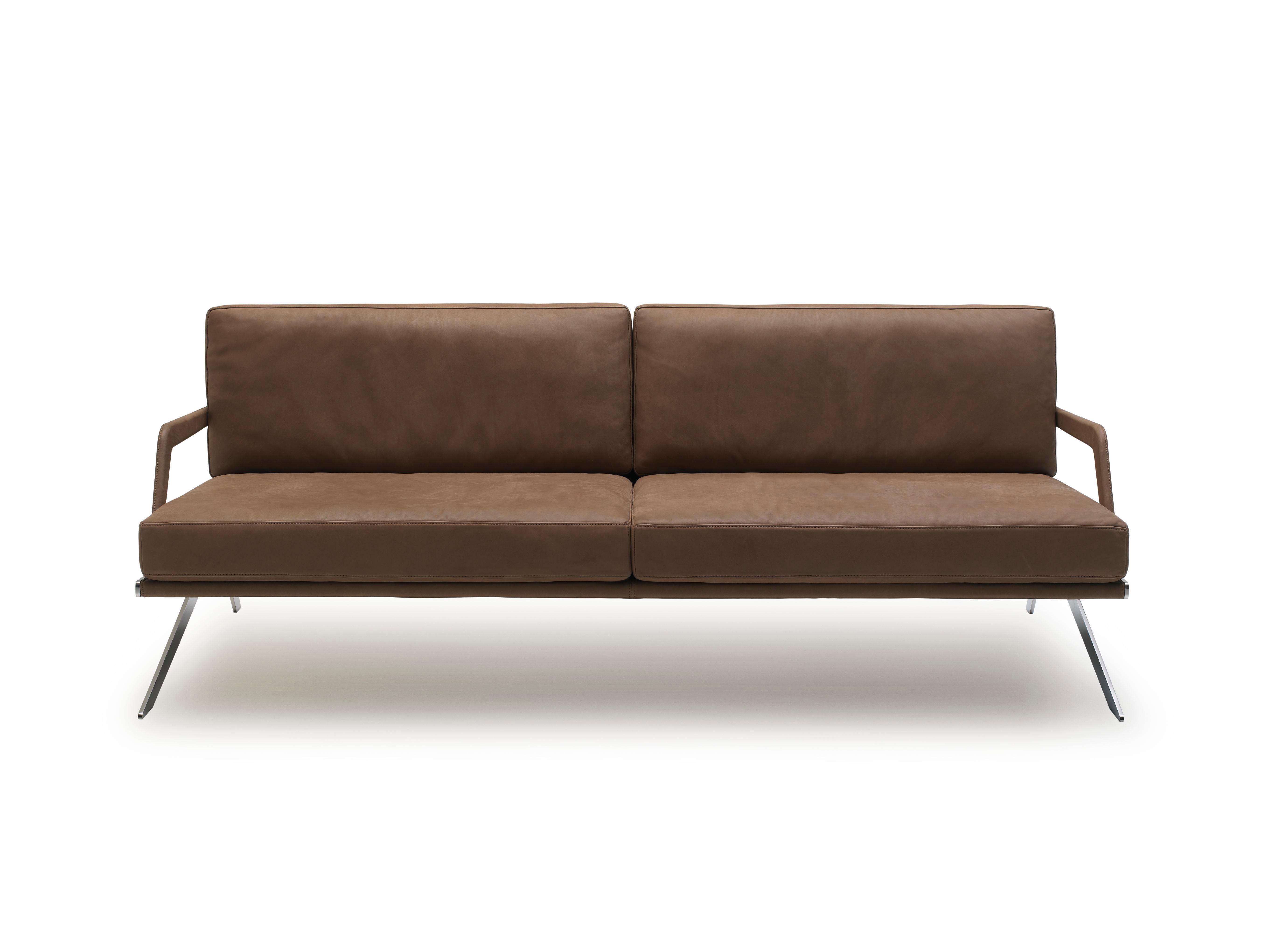 DS-60 sofa by De Sede.
Designer: Gordon Guillaumier.
Dimensions: D 54 x W 204 x H 76 cm
Materials: Metal frame. Seat with belted suspension
Fixed upholstery and armrest in leather
Seat and back cushions in fabric possible

Prices may change
