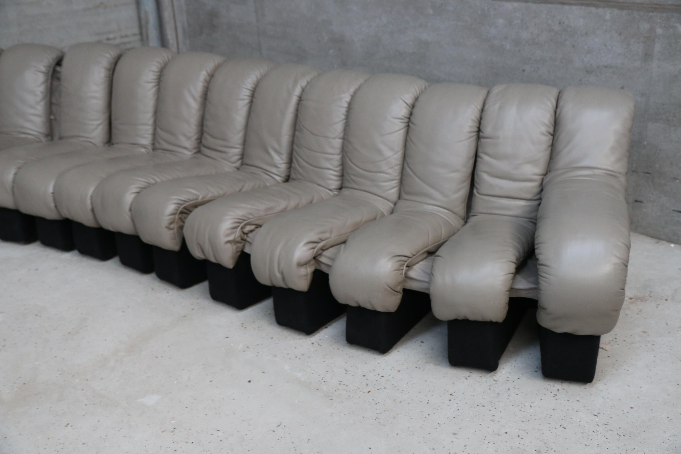 DS 600 De Sede ''Non stop'' or ''Snake sofa'', famous Cult design all original 6