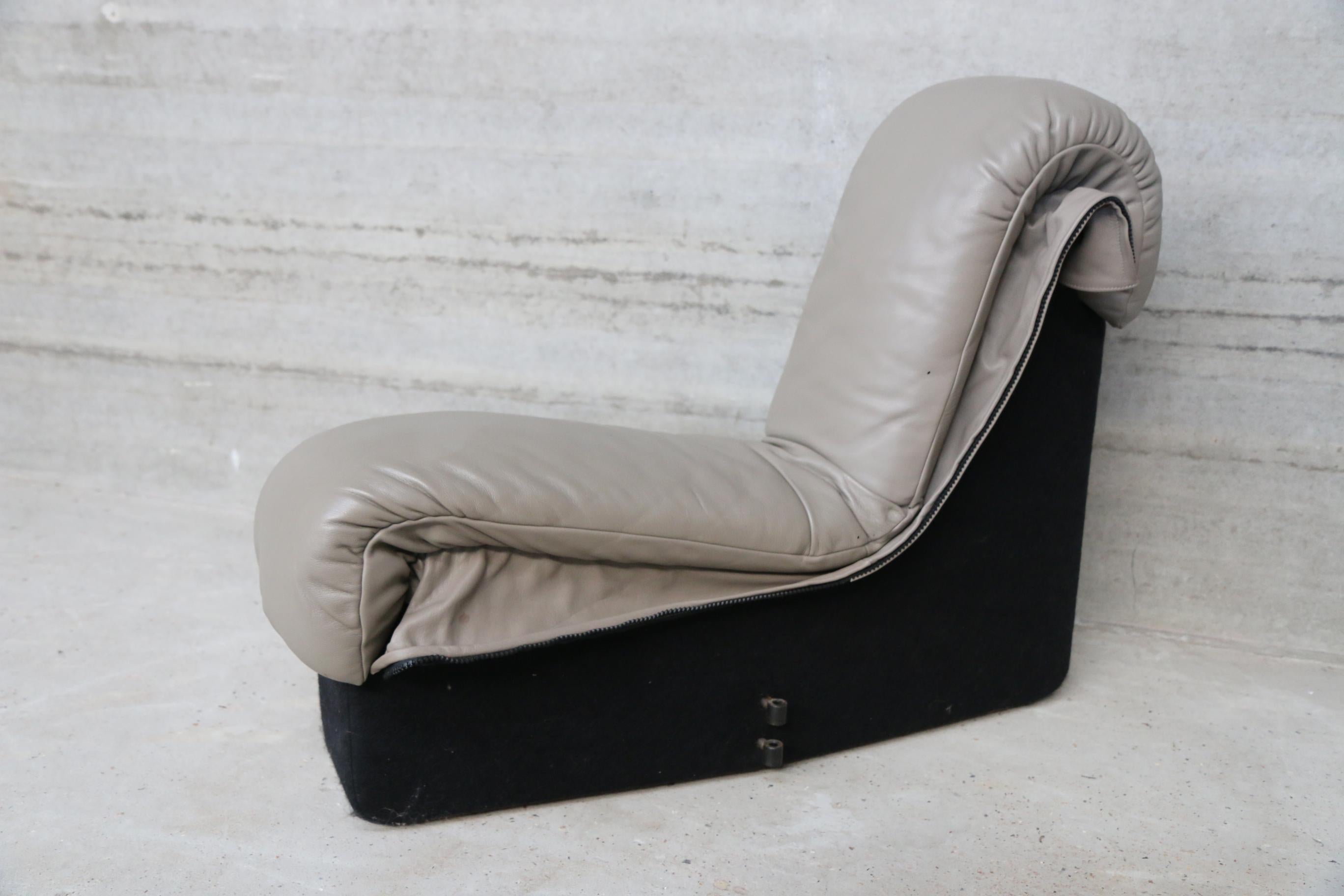 DS 600 De Sede ''Non stop'' or ''Snake sofa'', famous Cult design all original 13