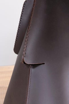 Table basse personnalisable DS-615 en cuir et laiton cousue à la main par De Sede