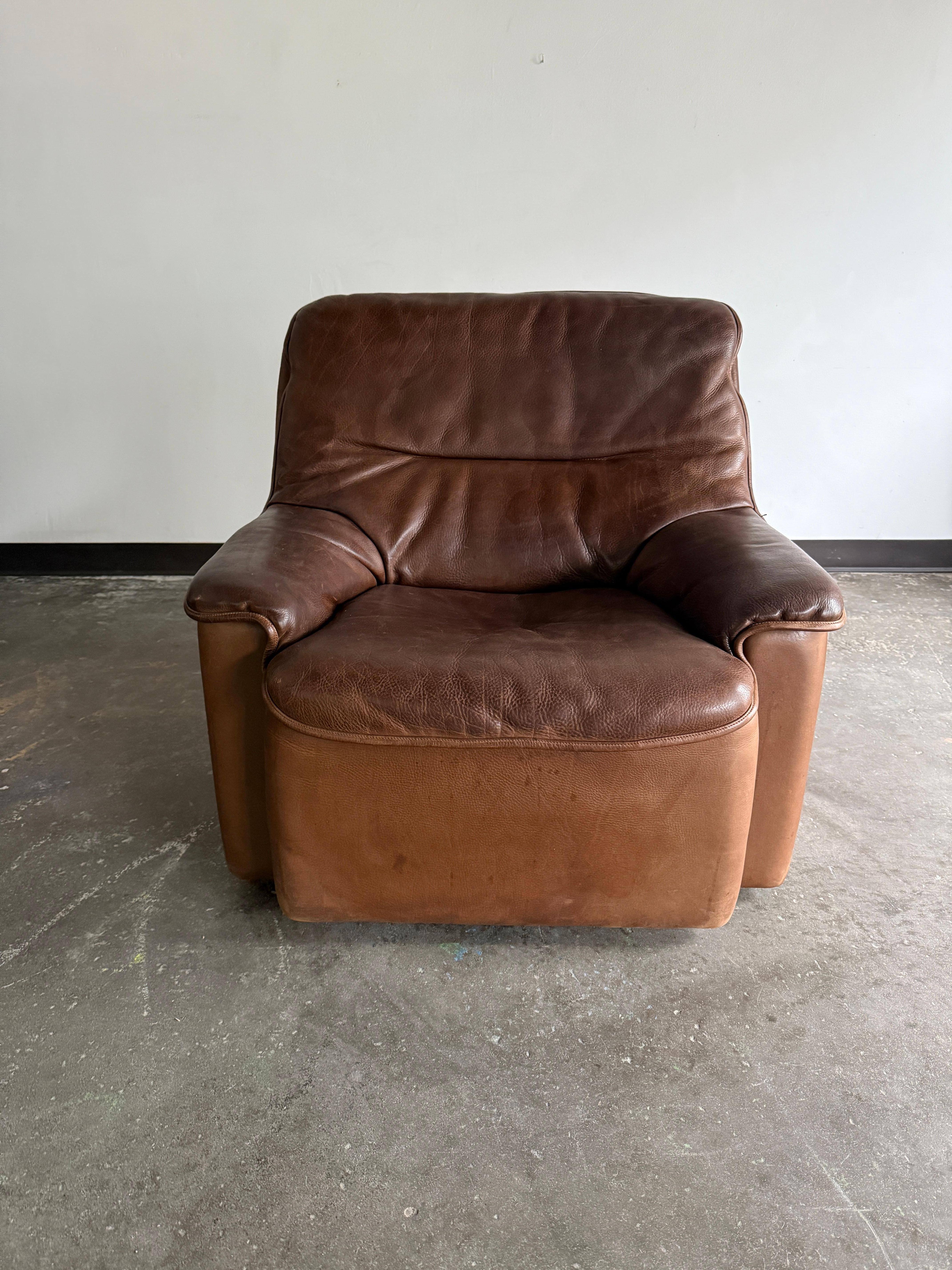 Mid-Century Modern DS-63 De Sede Buffalo Leather Club Chair For Sale