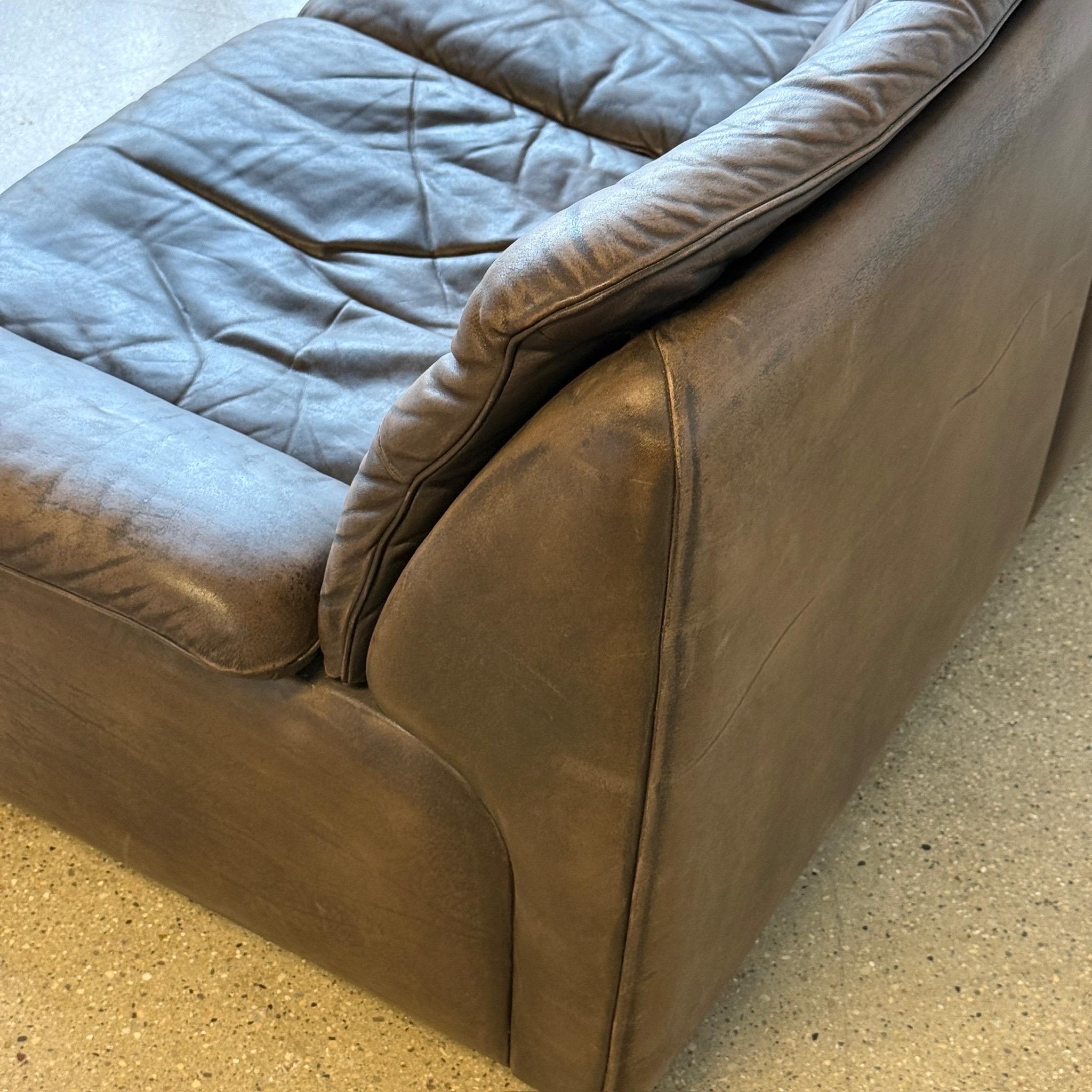 DS-66 Leather Sofa by De Sede 4