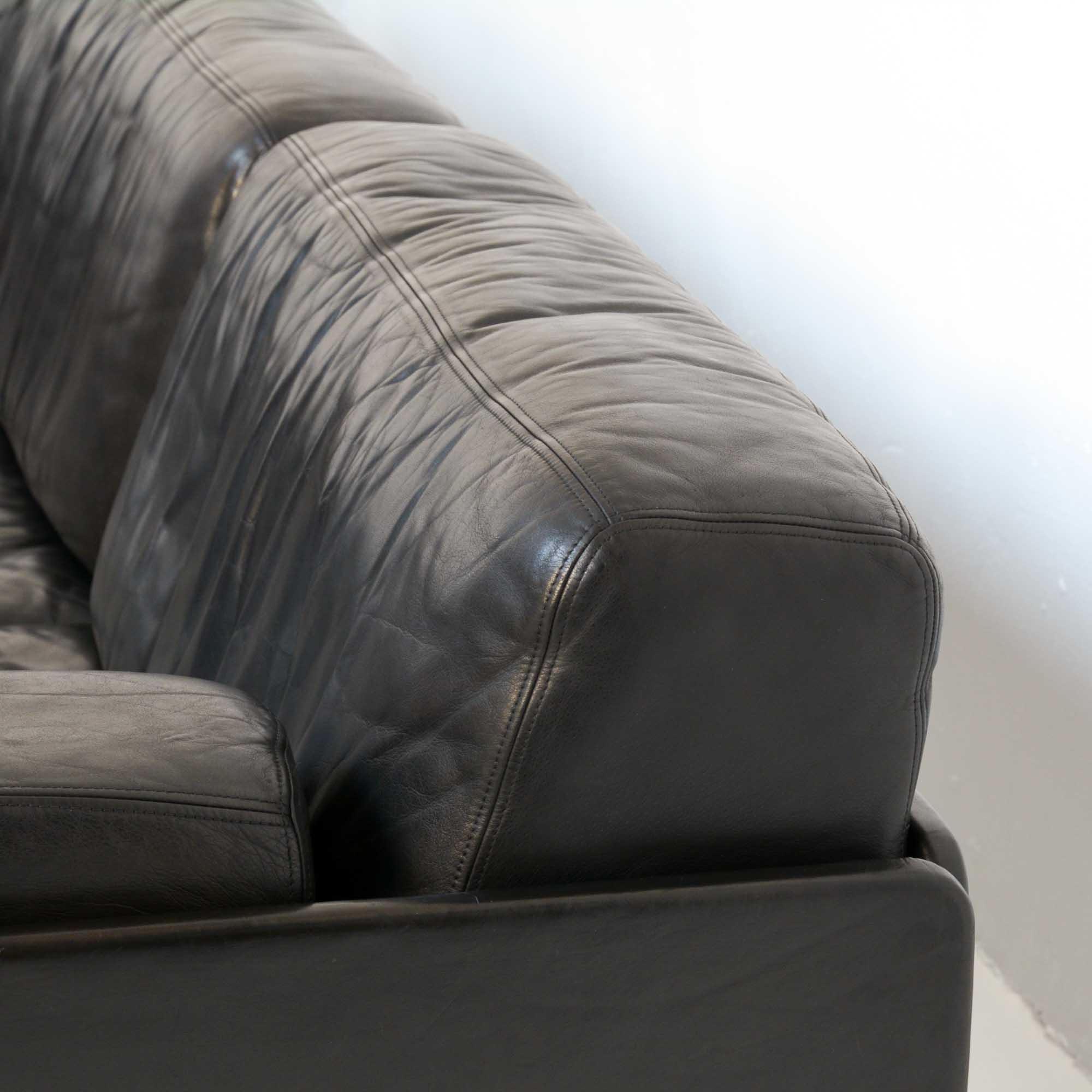 DS 76 De Sede Black Leather Modular Sofa Set 8