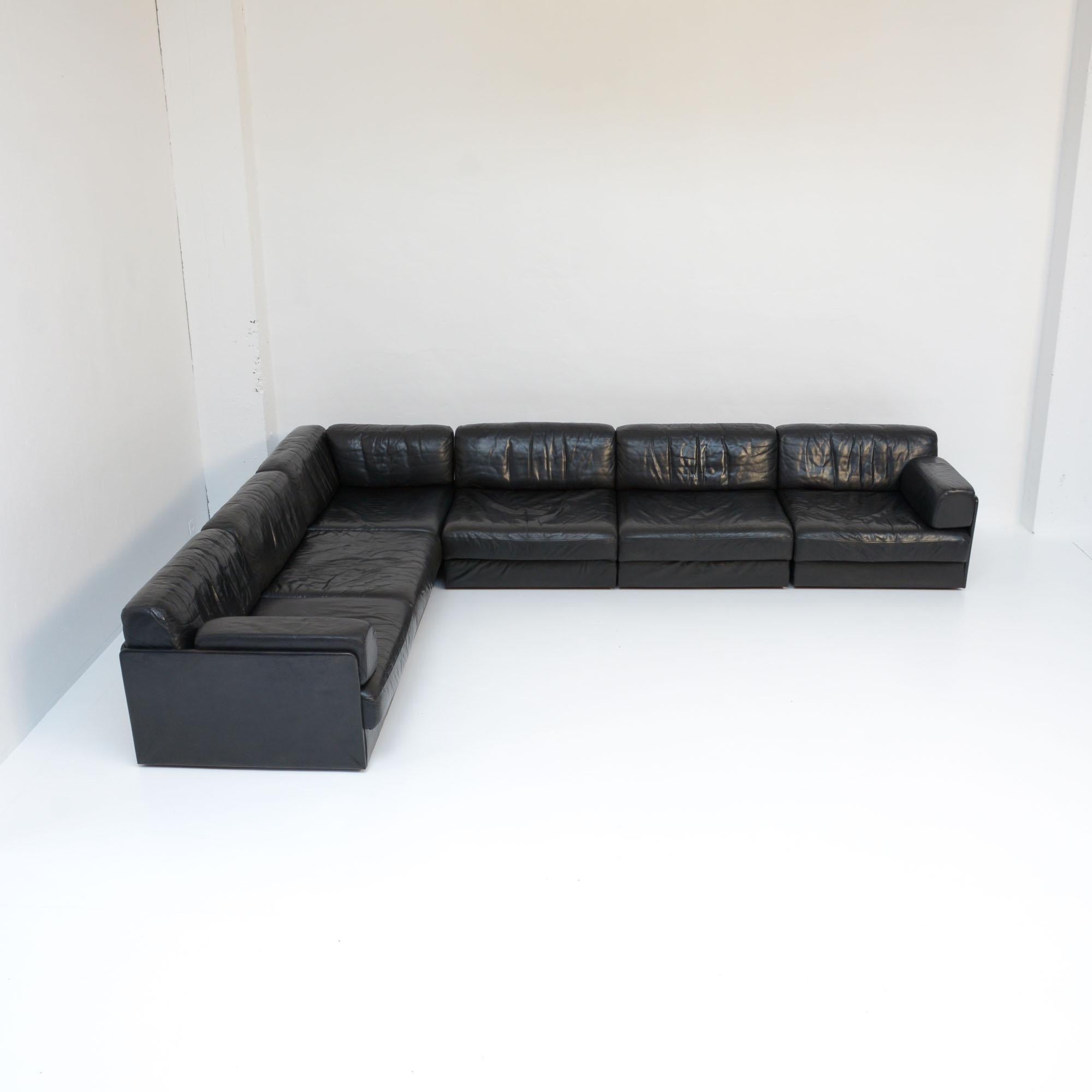 Late 20th Century DS 76 De Sede Black Leather Modular Sofa Set