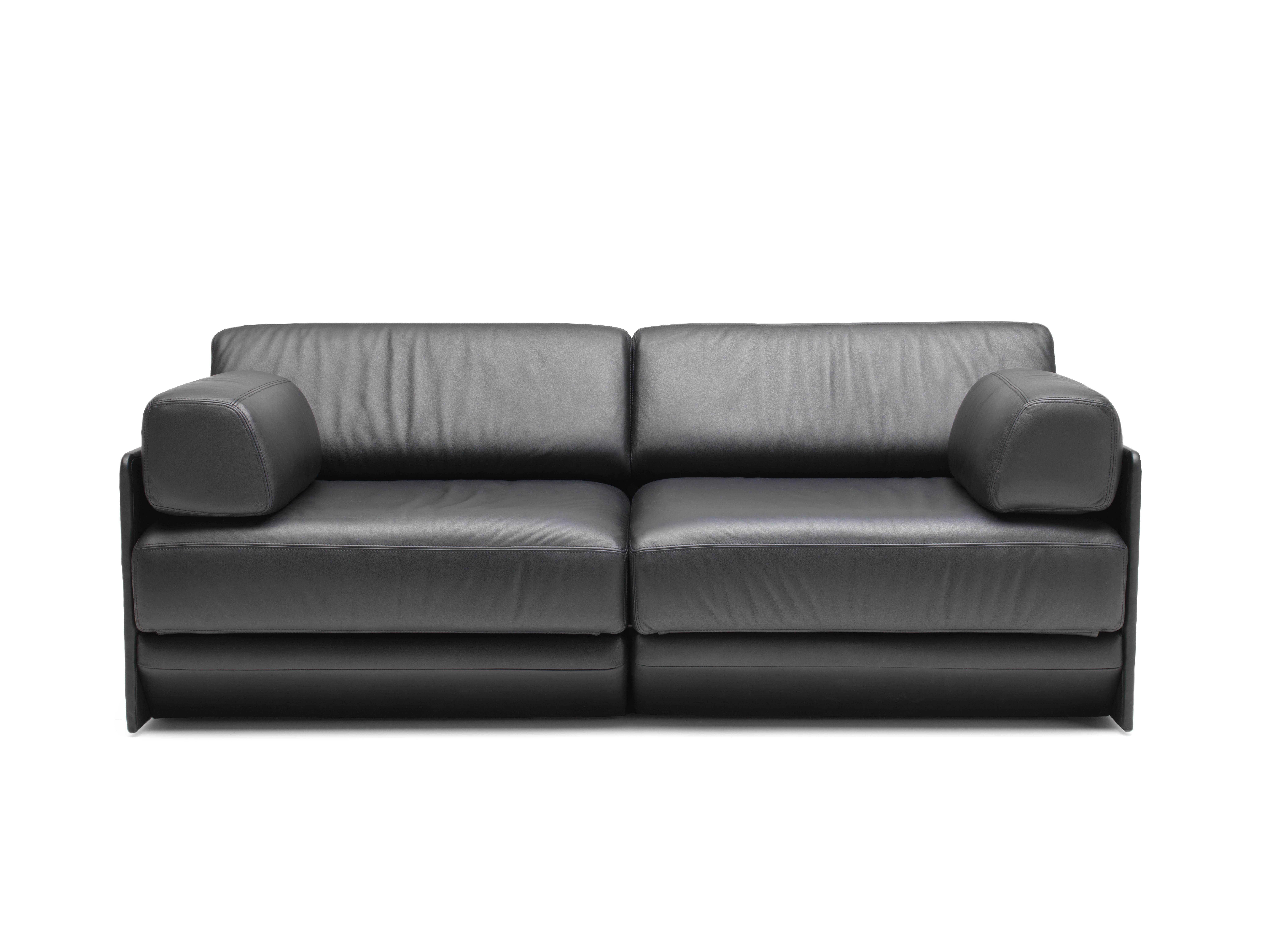 DS-76 Sofa/Bett von De Sede
Abmessungen: T 66 x B 188 x H 53 cm, mit Bettverlängerung B 225
MATERIALIEN: Gurtfederung auf Sitzrahmen aus massiver Buche, Leder.

Die Preise können sich je nach den gewählten Materialien und der Größe ändern. 

Eine