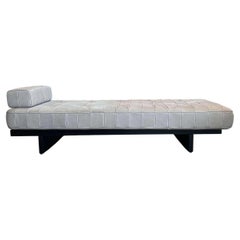 Ds 80/91 Daybed with 1 Side Cushion with Beech Frame