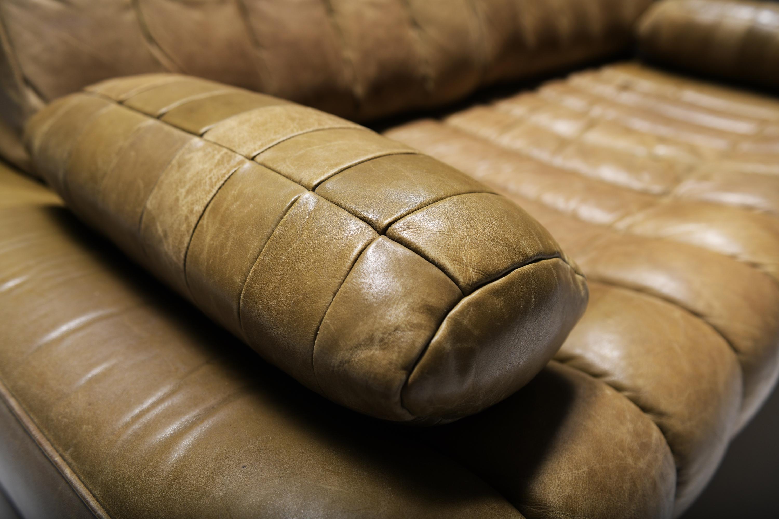 DS-85 sofa daybed in original leather by Team De Sede for De Sede Swiss 6