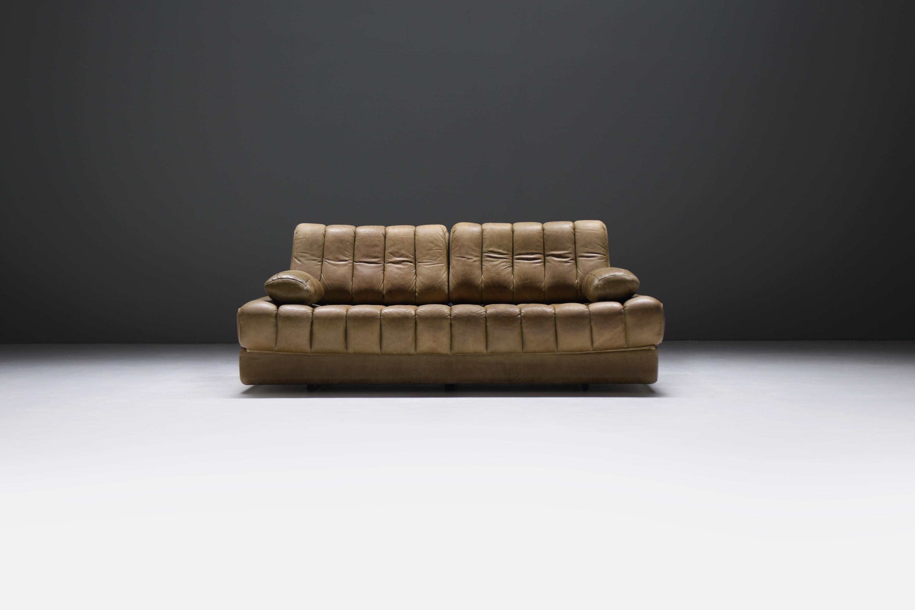 20th Century DS-85 sofa daybed in original leather by Team De Sede for De Sede Swiss