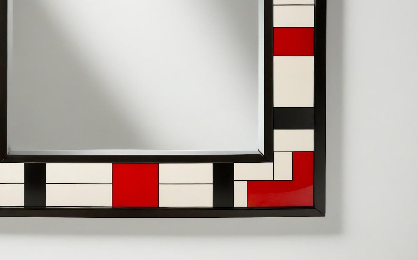 Miroir mural inspiré par De Stijl, fabriqué à la main par Artisanal Neuf - En vente à New York, NY