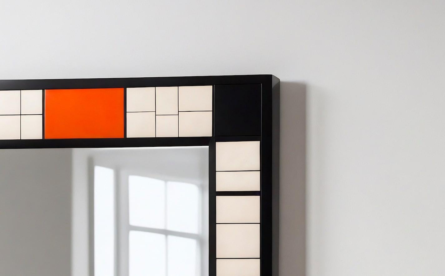 Miroir mural inspiré par De Stijl, fabriqué à la main par Artisanal Neuf - En vente à New York, NY