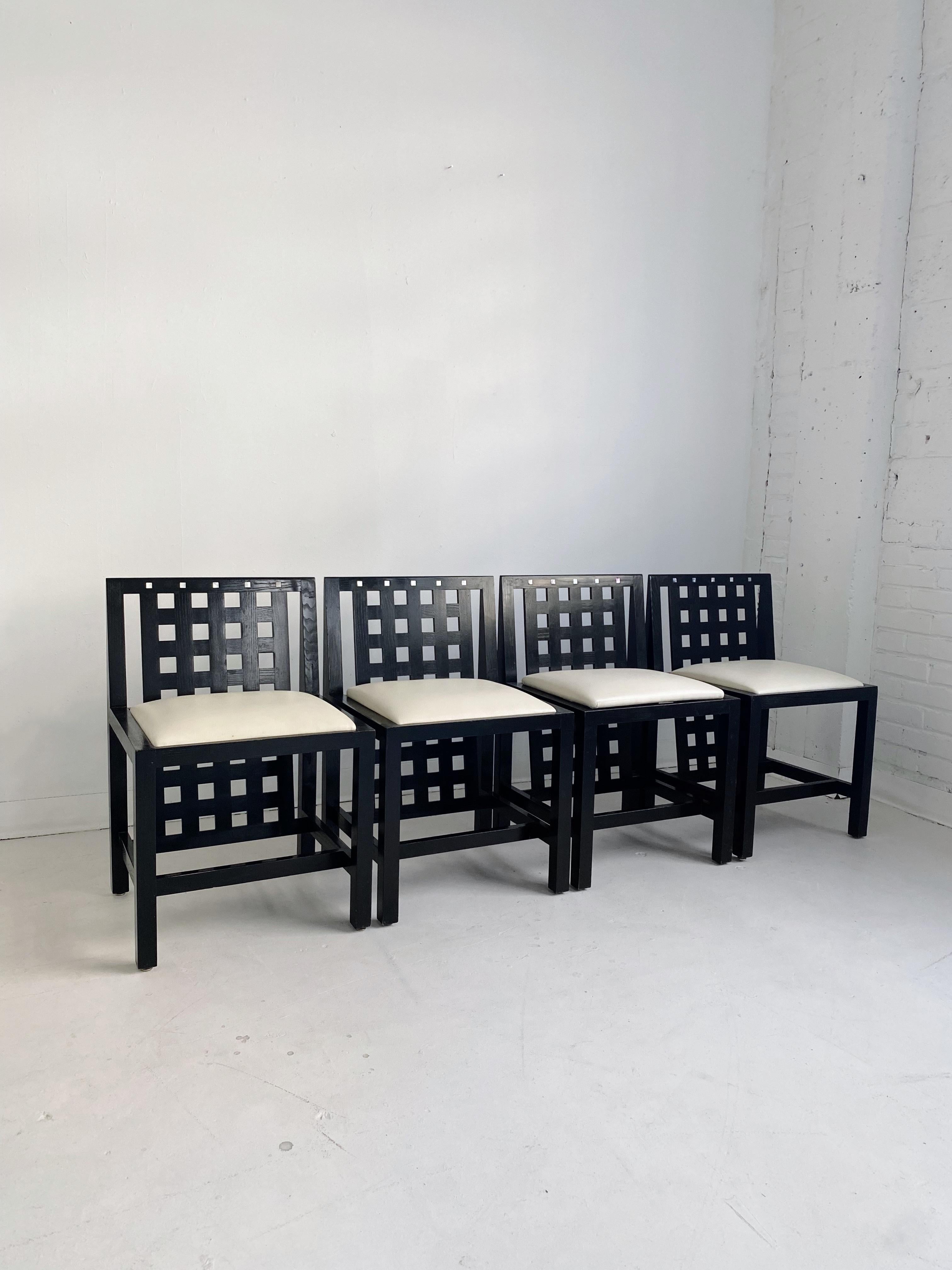 DS1 Table & 4 DS3 Chairs Dining Set by Charles Rennie Mackintosh for Cassina 1