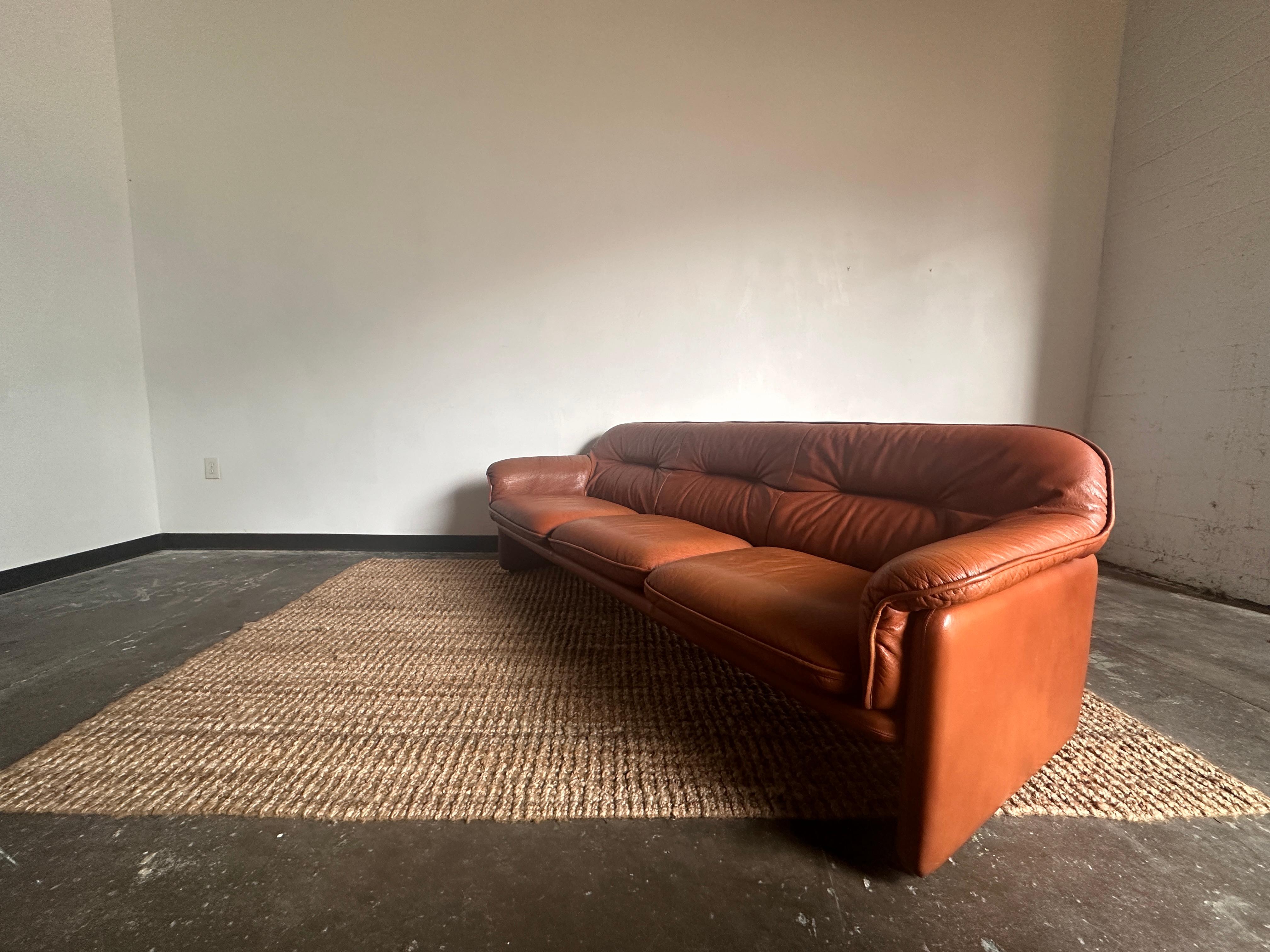 Mid-Century Modern DS16 sofa by De Sede