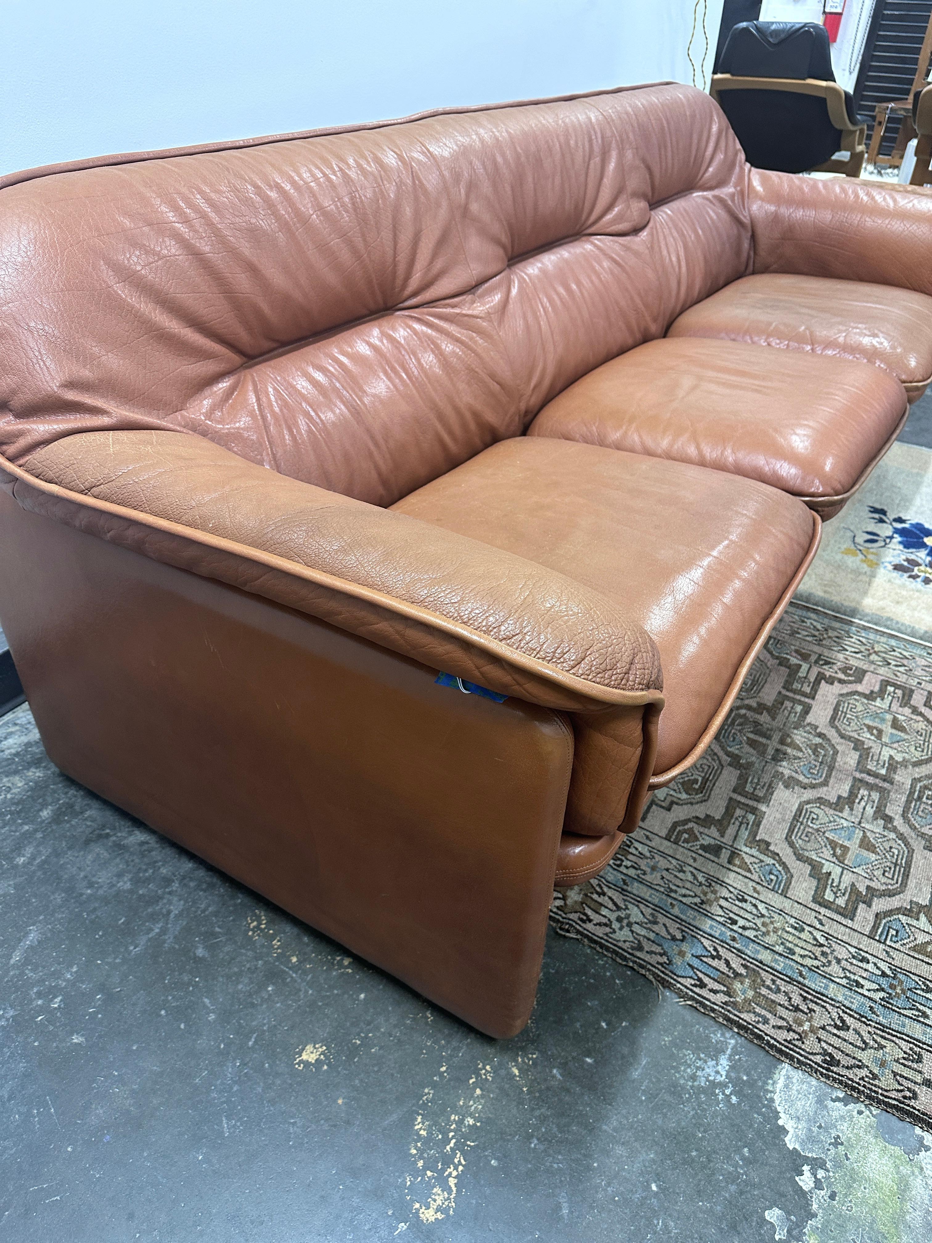 DS16 sofa by De Sede In Good Condition For Sale In Nashville, TN