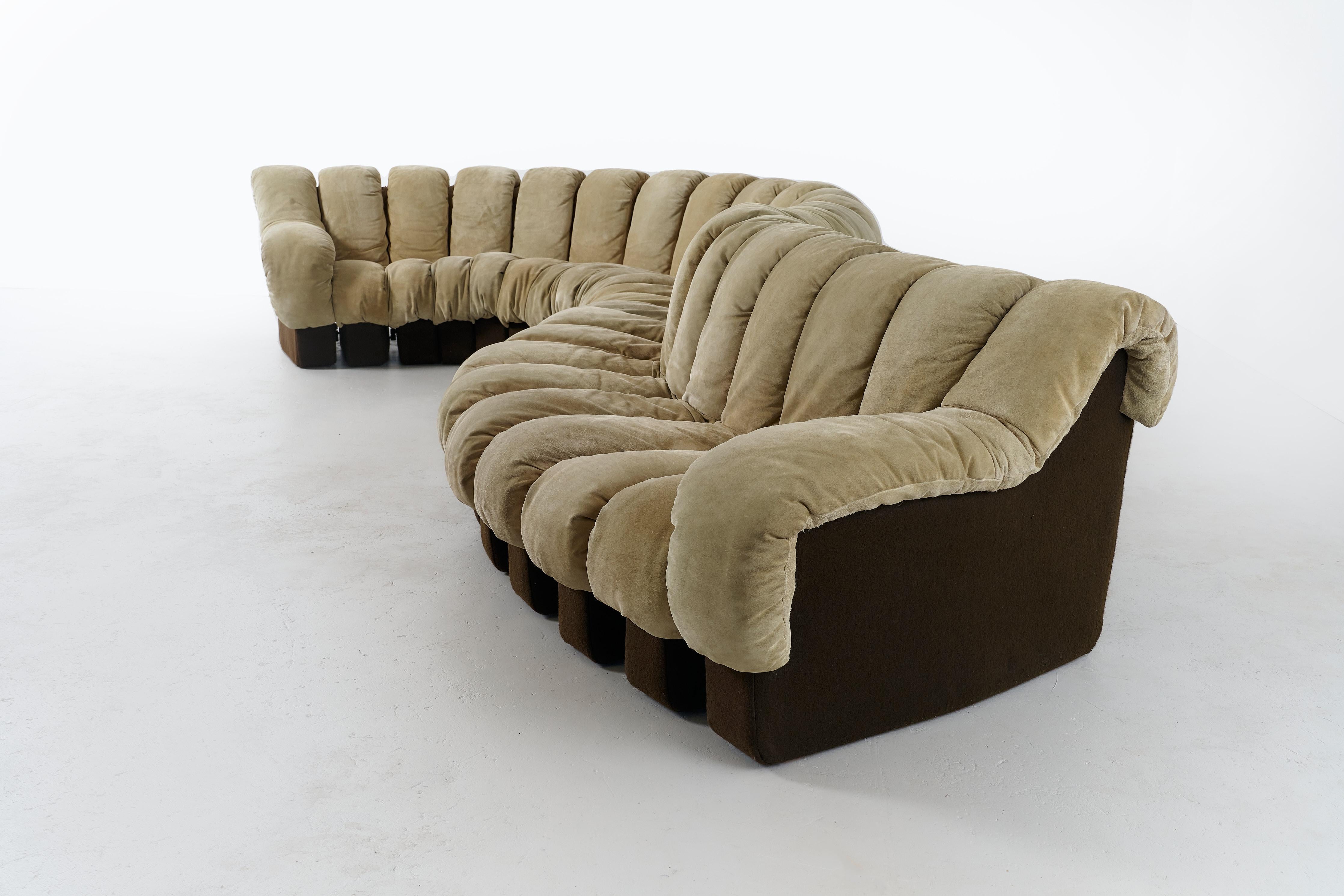 DS600 Modular Non Stop Sofa by Ueli Berger for De Sede. Set of 22 Pieces In Good Condition For Sale In Melbourne, VIC