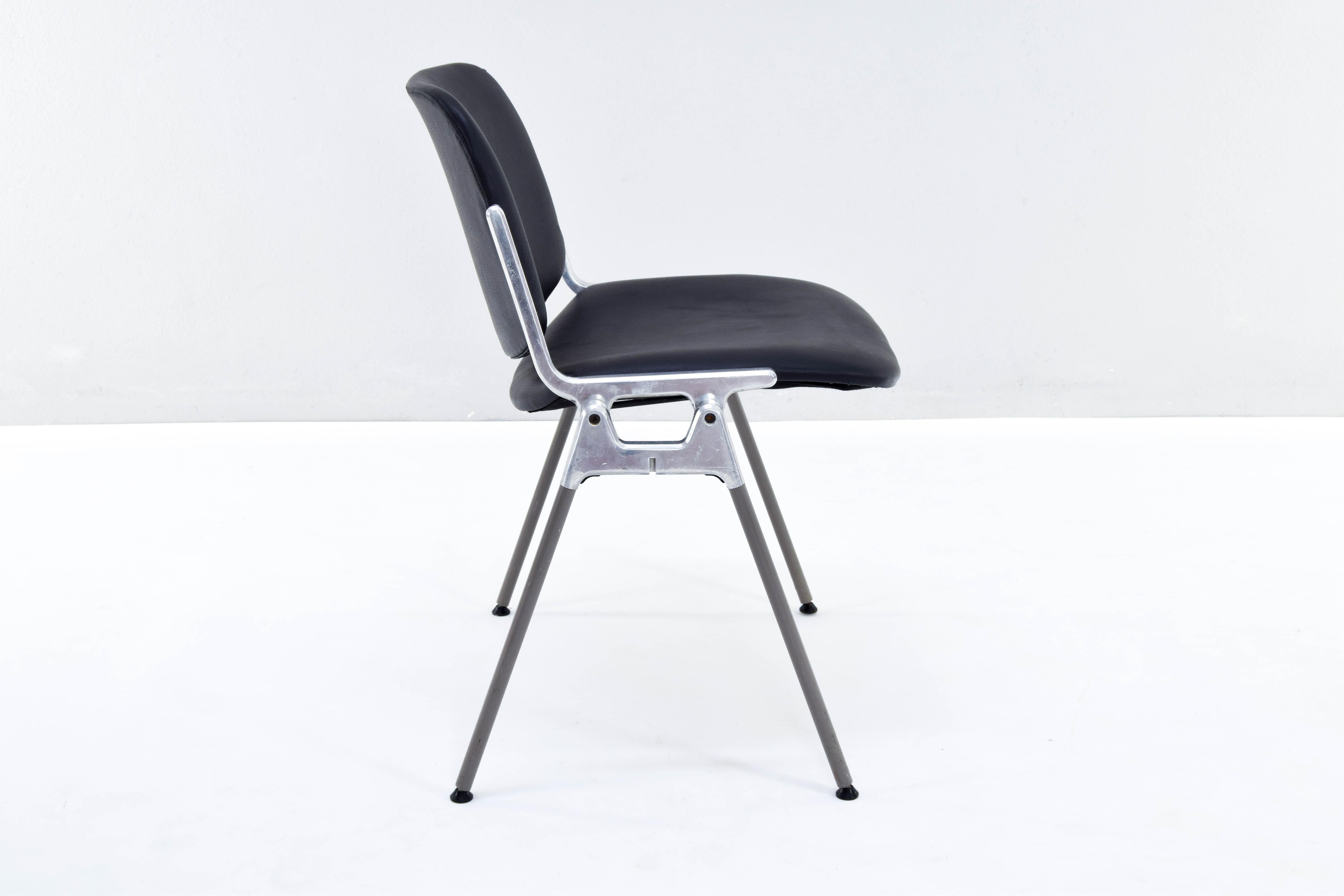 DSC 106 Italian Modern Stackable Chairs by Giancarlo Piretti for Castelli 6