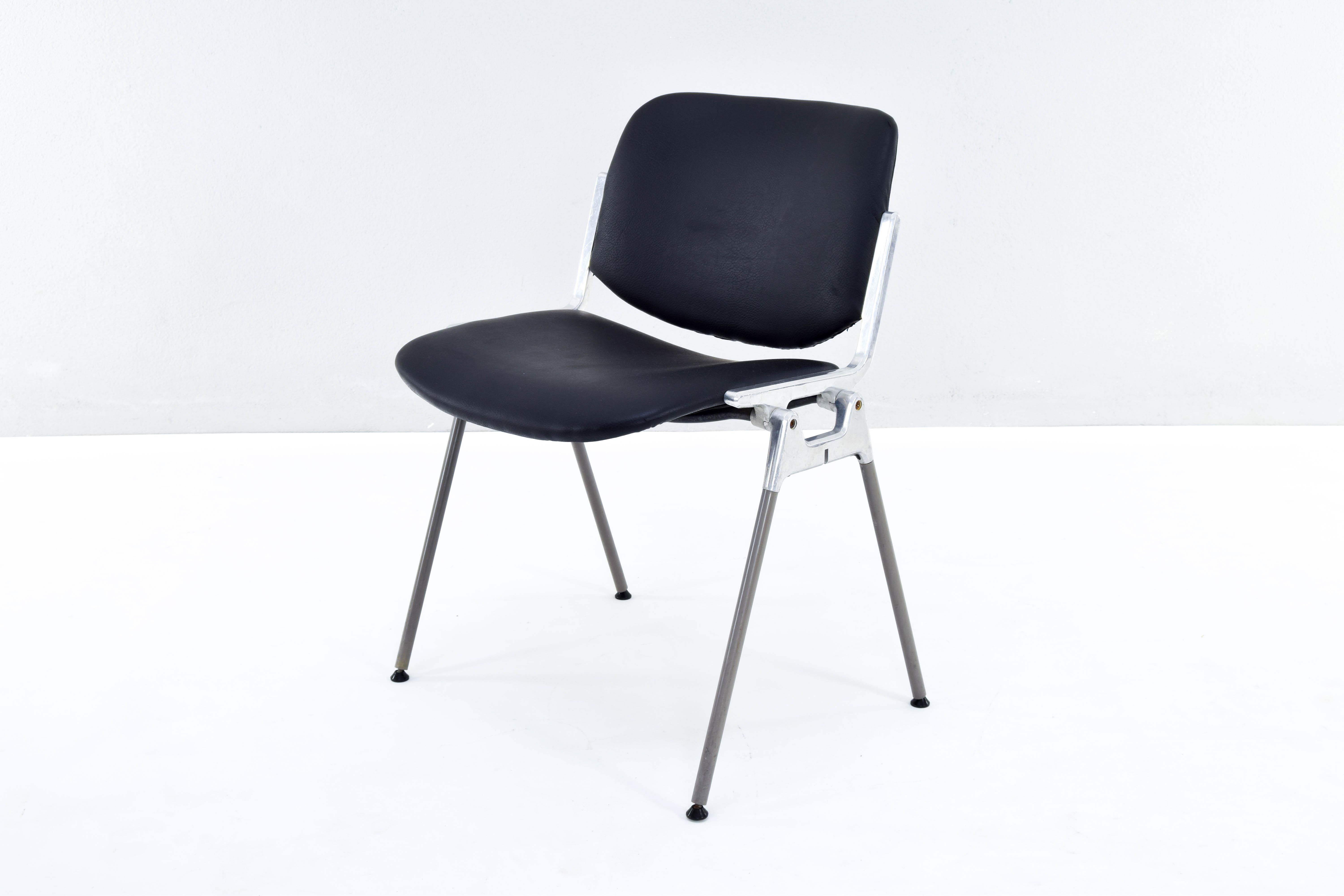 DSC 106 Italian Modern Stackable Chairs by Giancarlo Piretti for Castelli 1